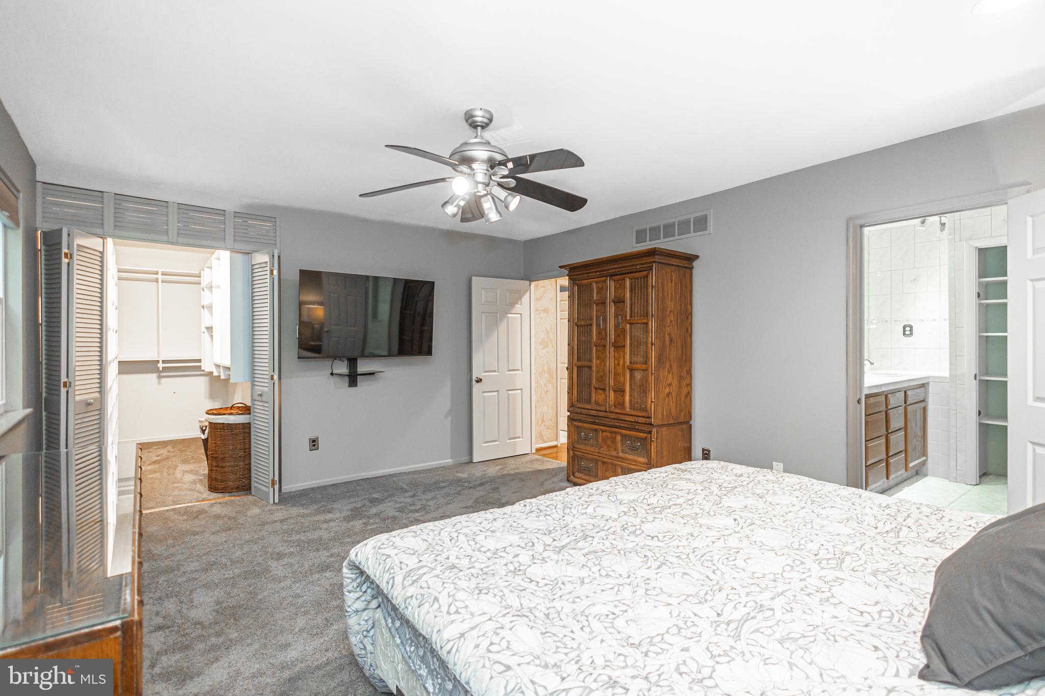 WOODLYN CROSSING - Residential