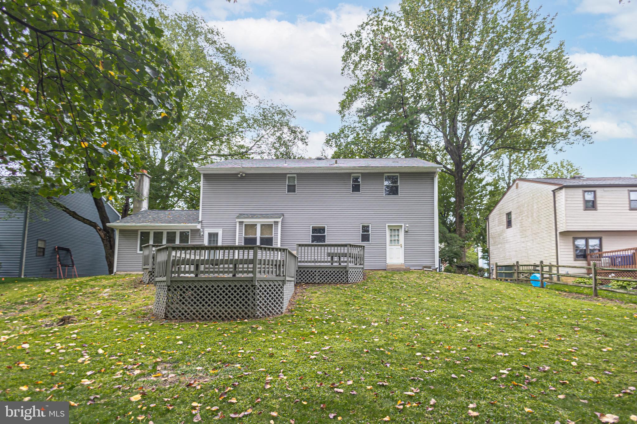 WOODLYN CROSSING - Residential