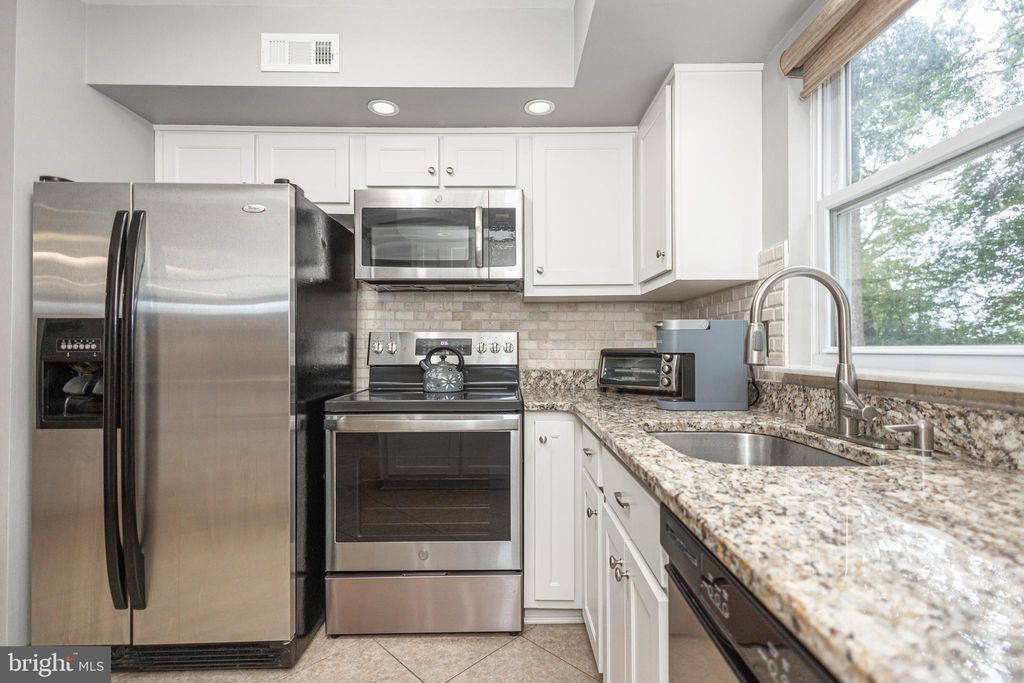 Photo of 935 Edgewood Lane, FEASTERVILLE TREVOSE, PA 19053 (MLS # PABU2103380)