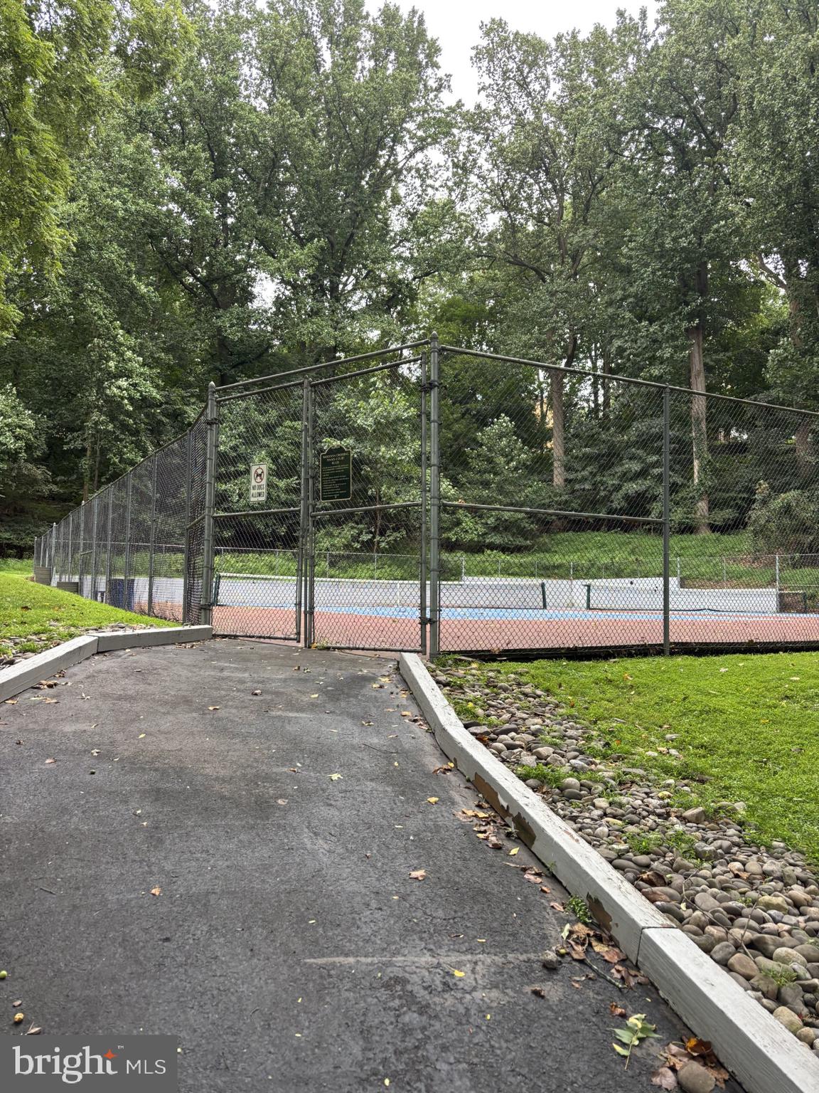 WOODLYN CROSSING - Residential