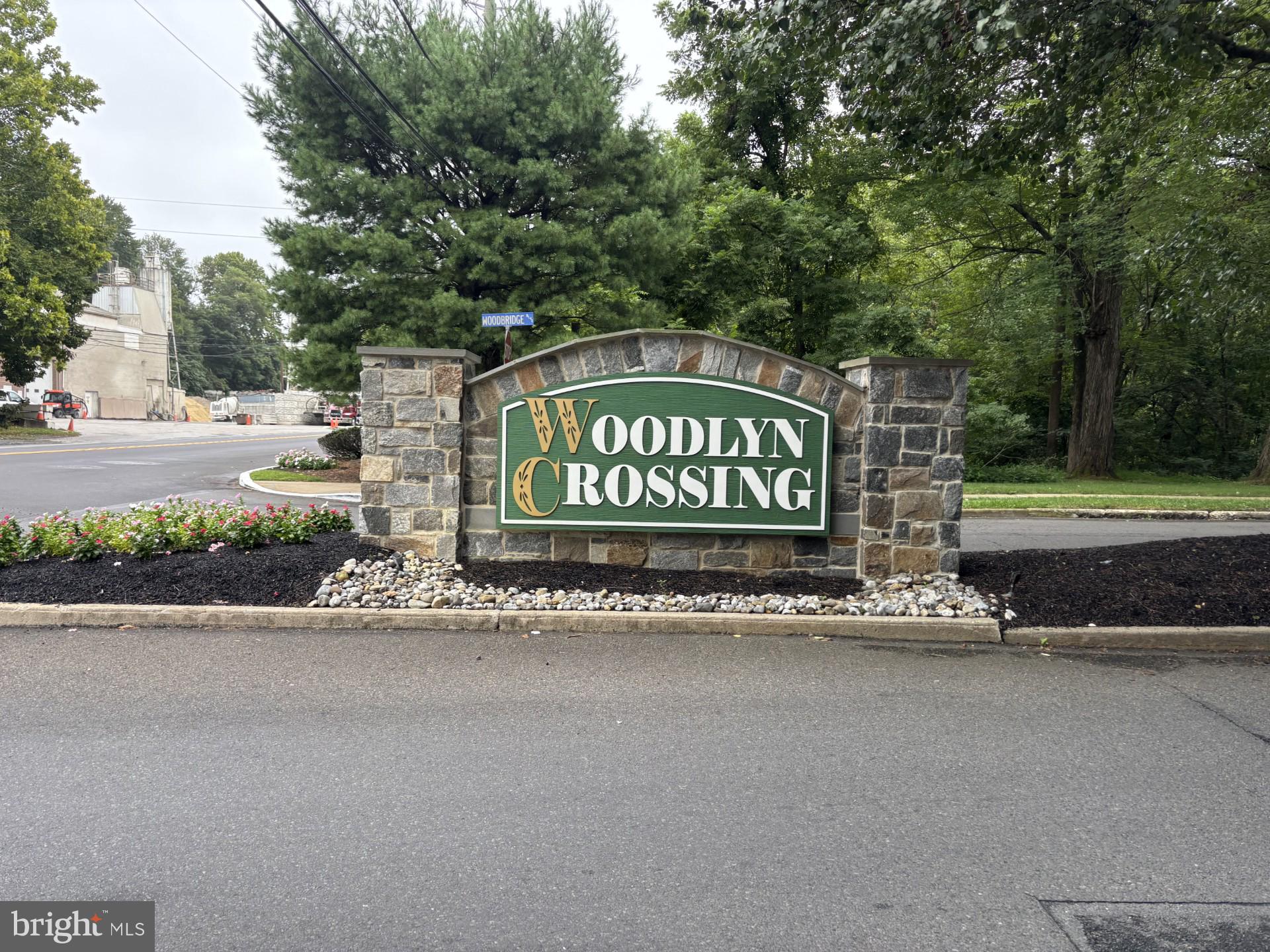 WOODLYN CROSSING - Residential