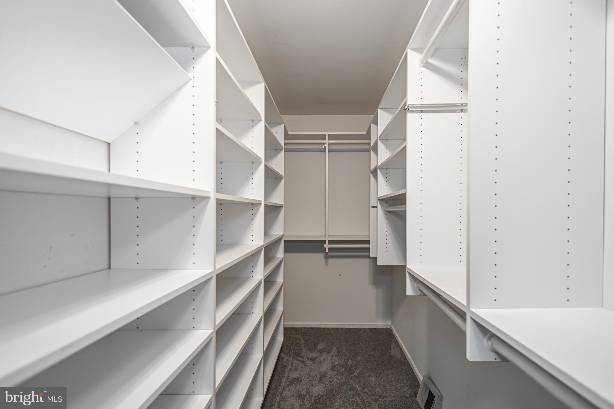 WOODLYN CROSSING - Residential