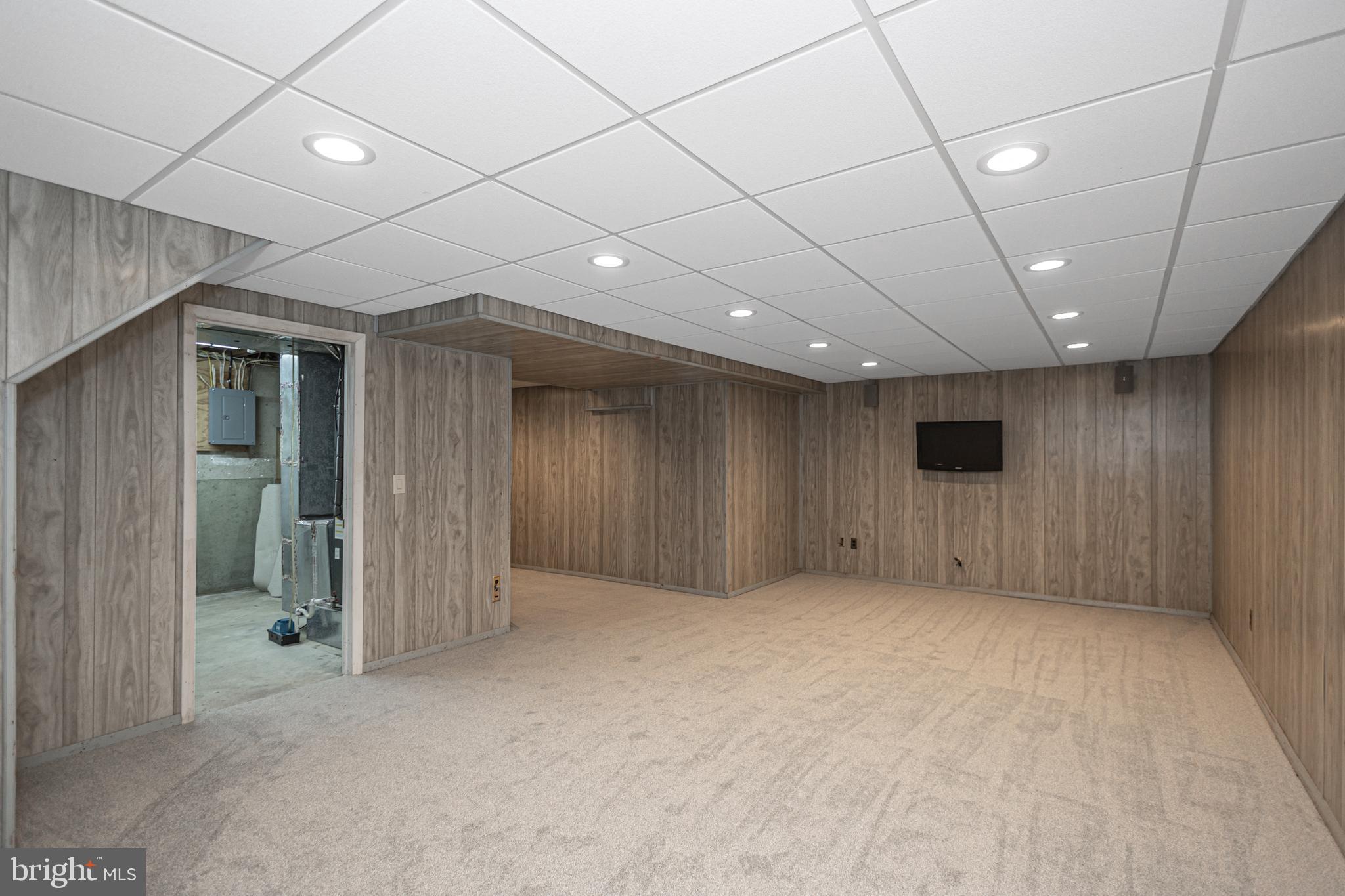 WOODLYN CROSSING - Residential