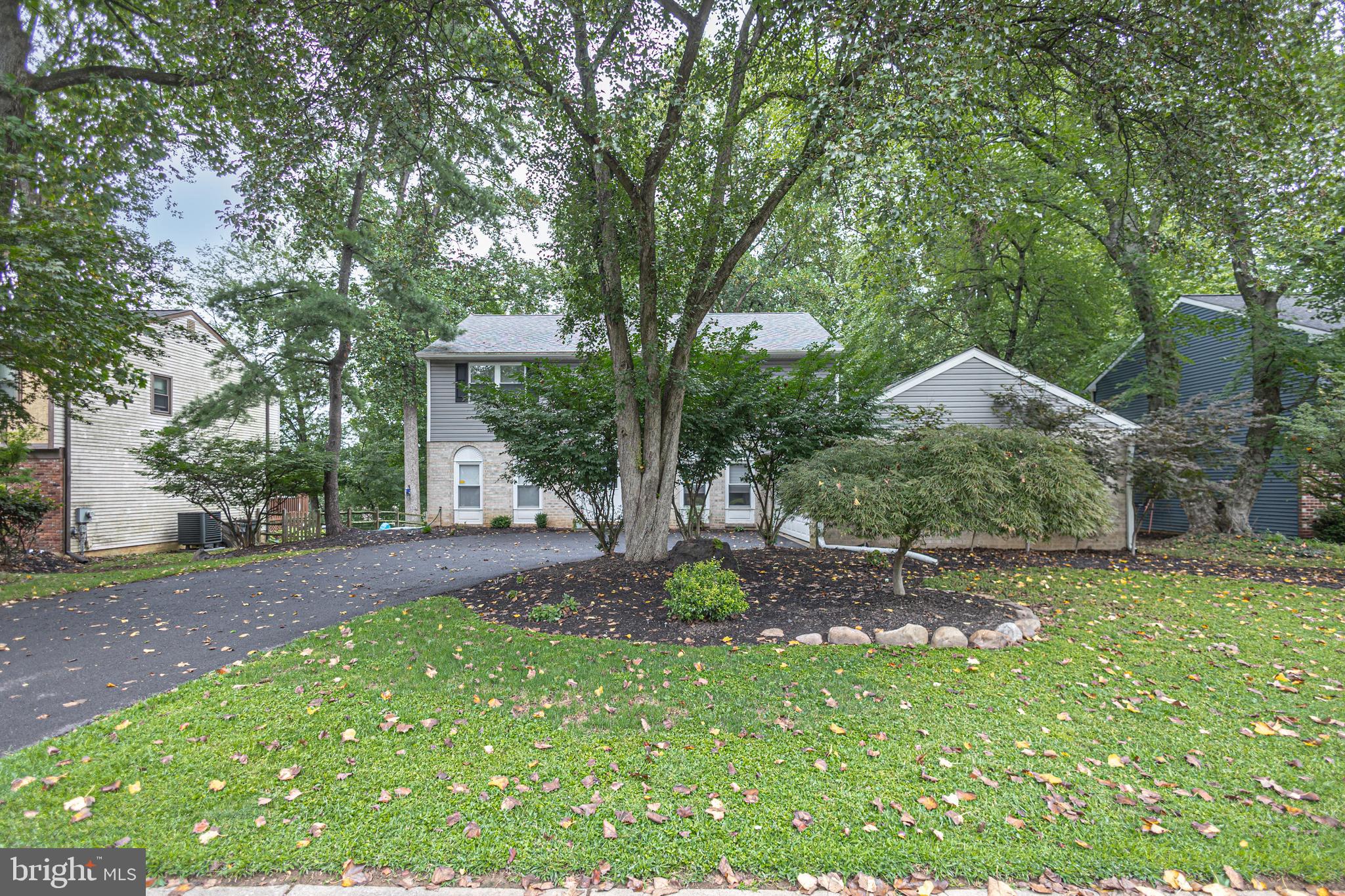 WOODLYN CROSSING - Residential