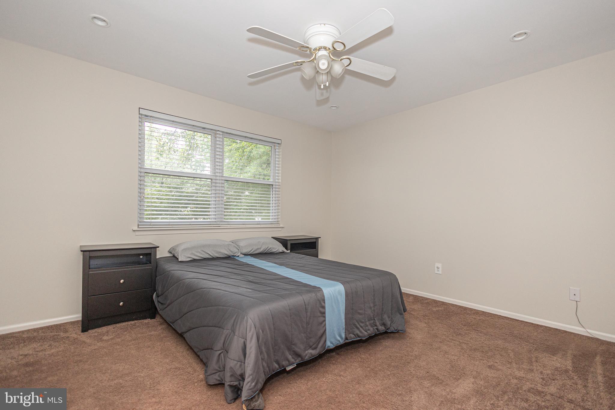 WOODLYN CROSSING - Residential