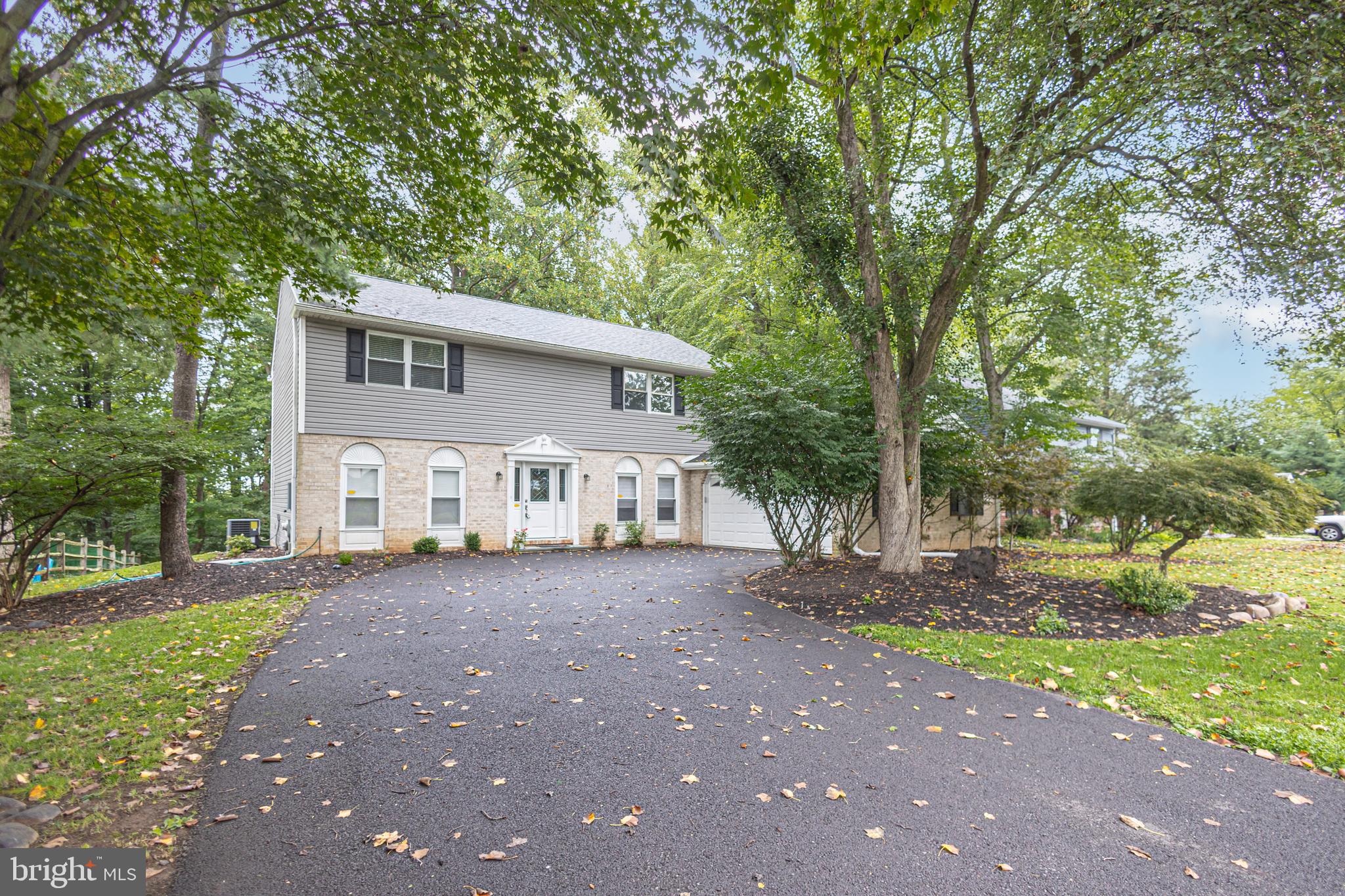 WOODLYN CROSSING - Residential