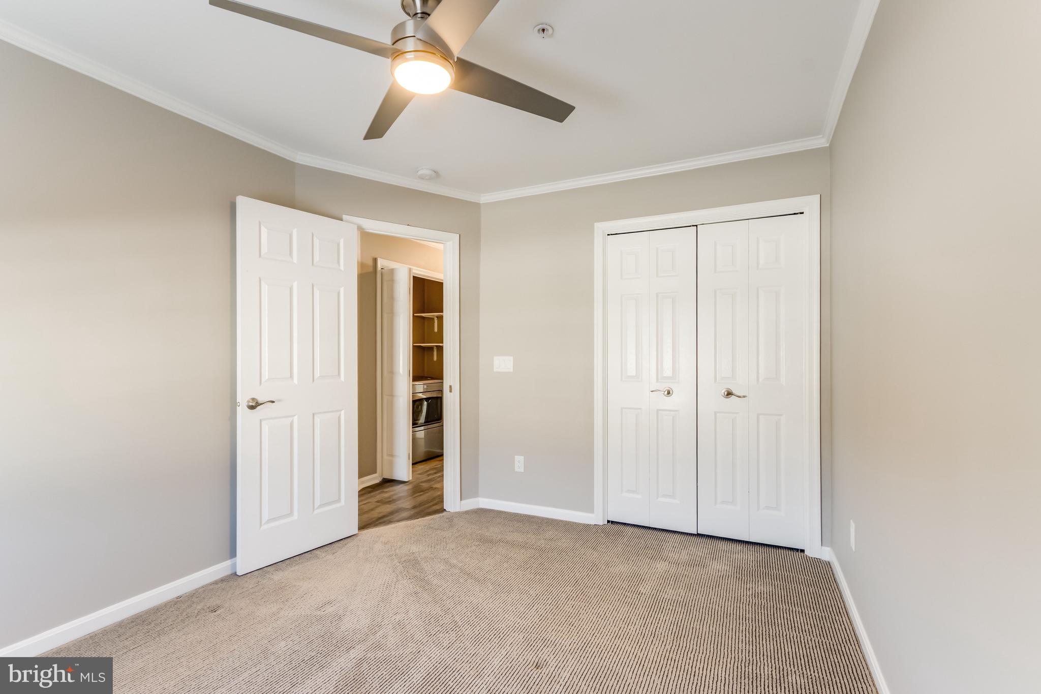 VERSAILLES - Residential