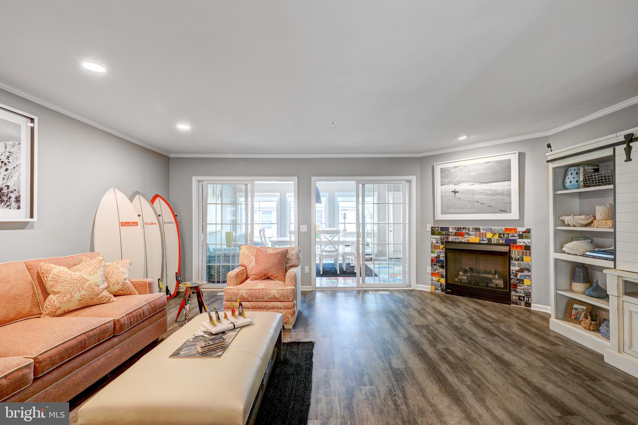 VERSAILLES - Residential