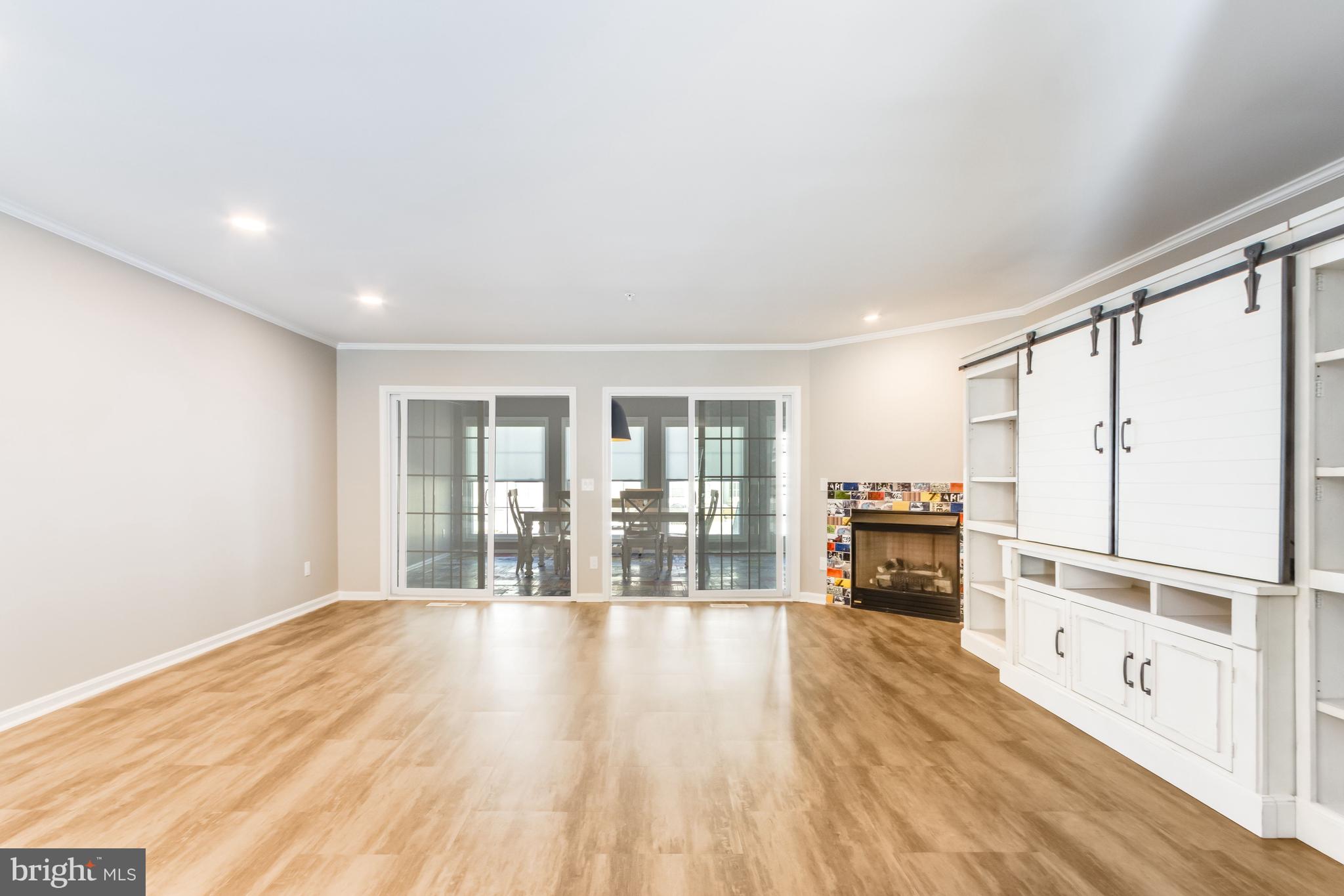 VERSAILLES - Residential