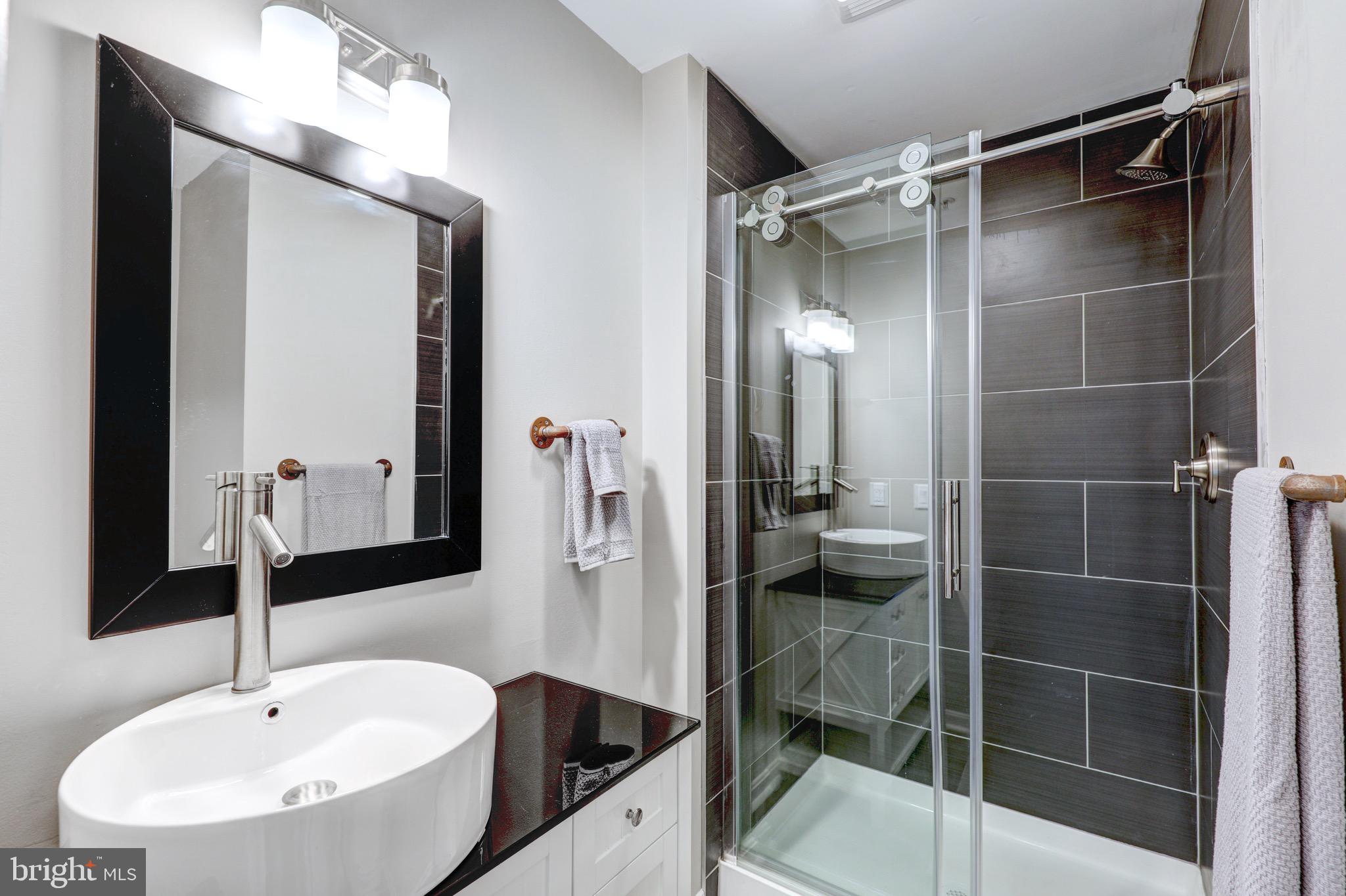 VERSAILLES - Residential