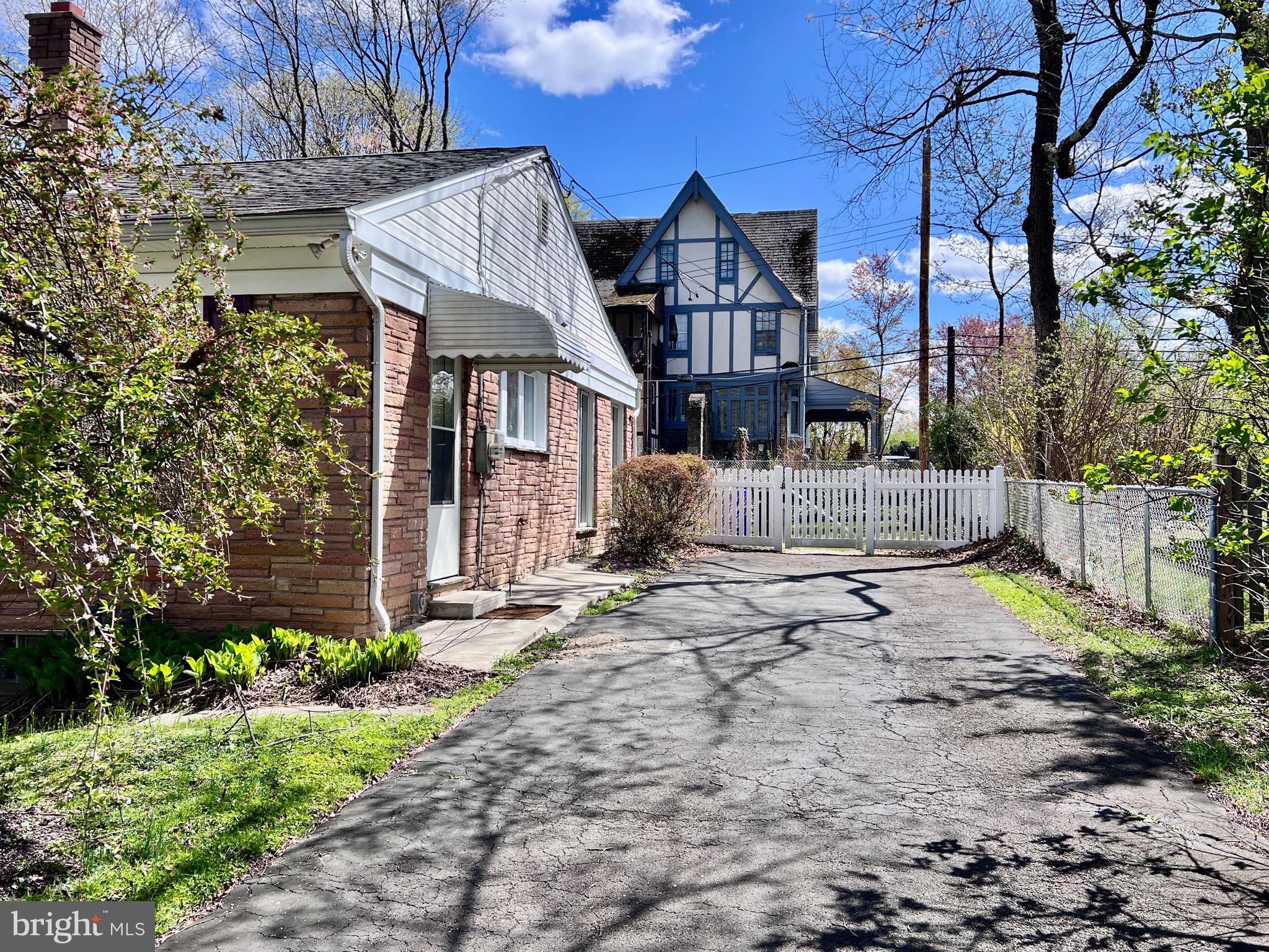 CHELTEN HILLS - Residential