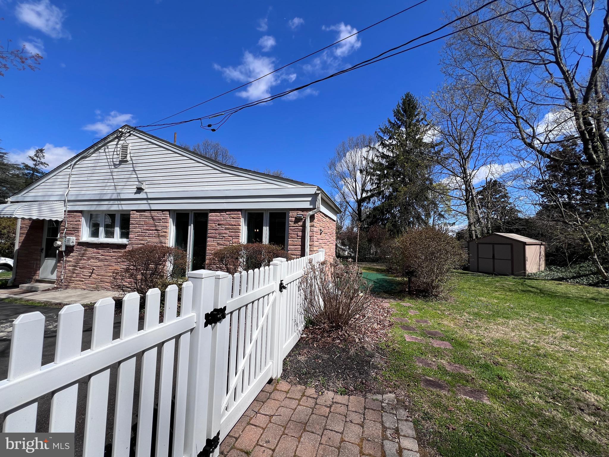 CHELTEN HILLS - Residential