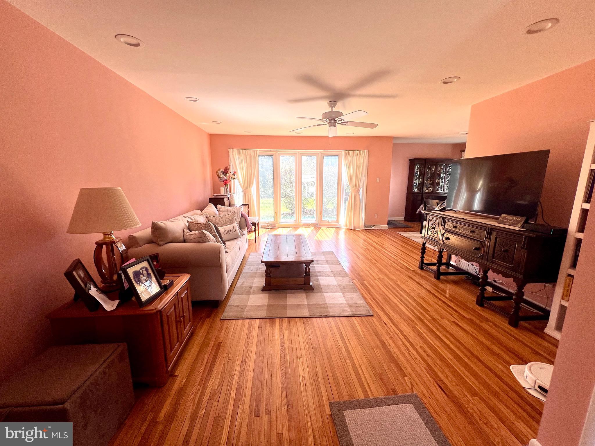 CHELTEN HILLS - Residential