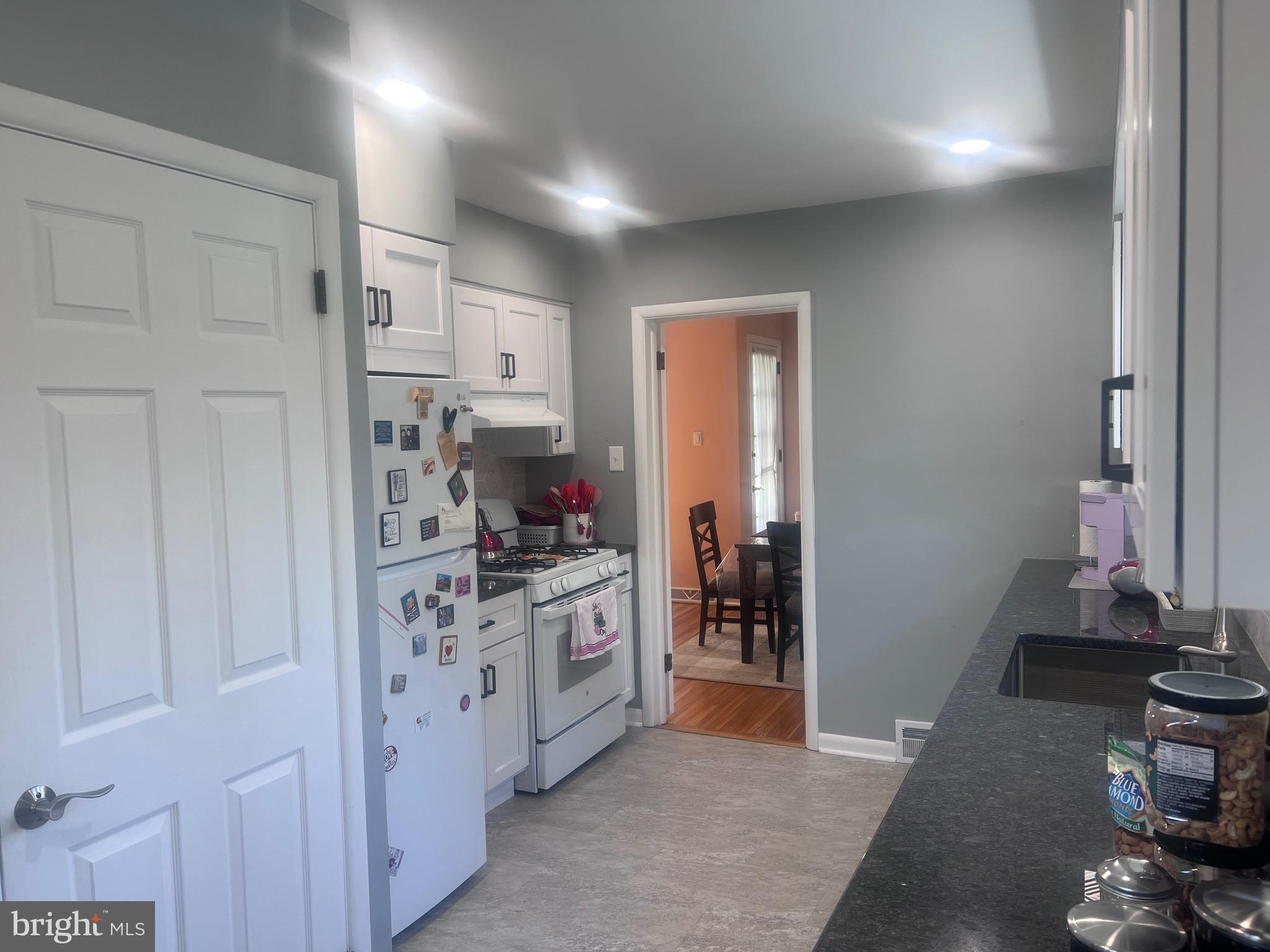 CHELTEN HILLS - Residential