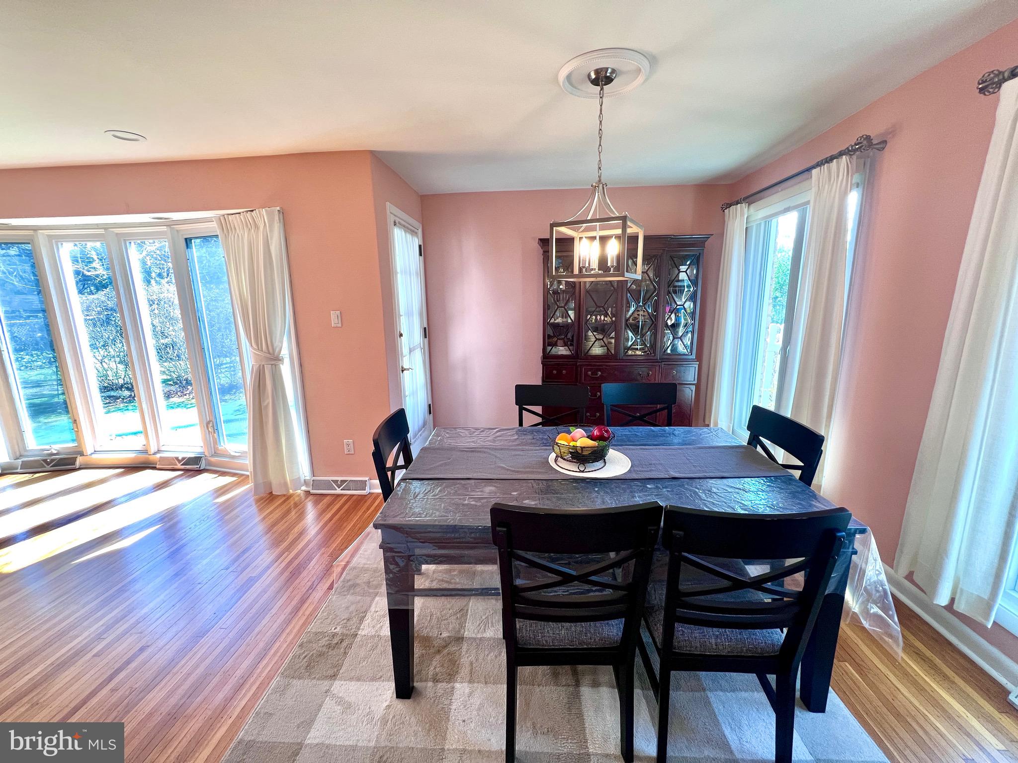 CHELTEN HILLS - Residential