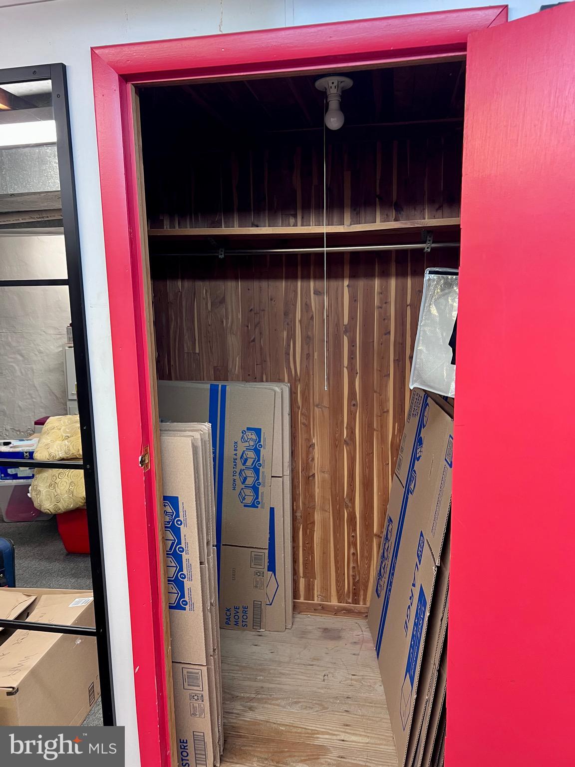 CHELTEN HILLS - Residential