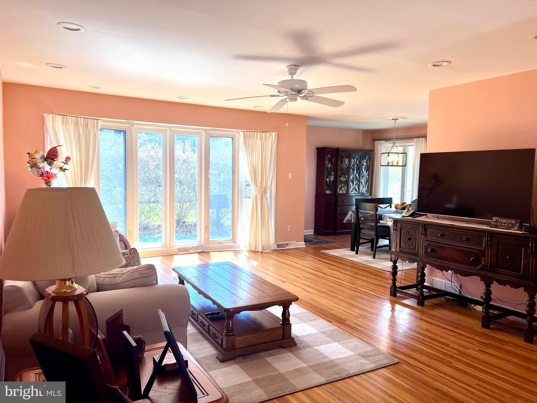 CHELTEN HILLS - Residential