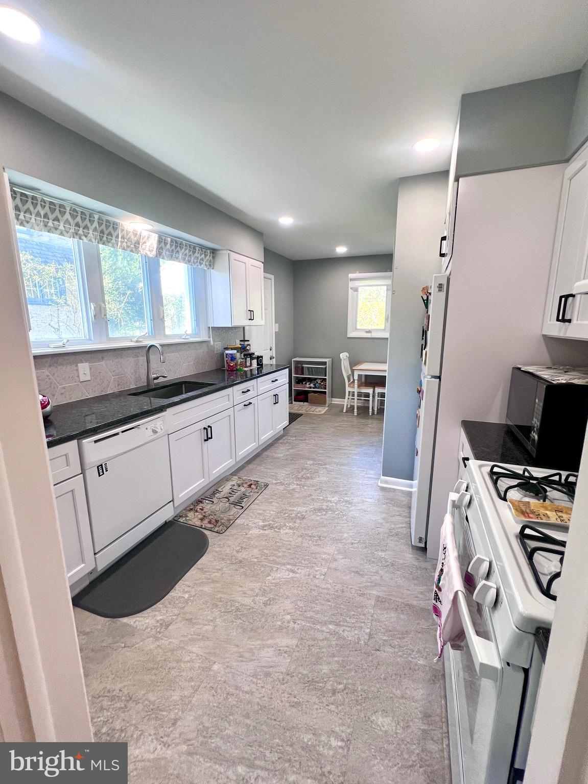 CHELTEN HILLS - Residential