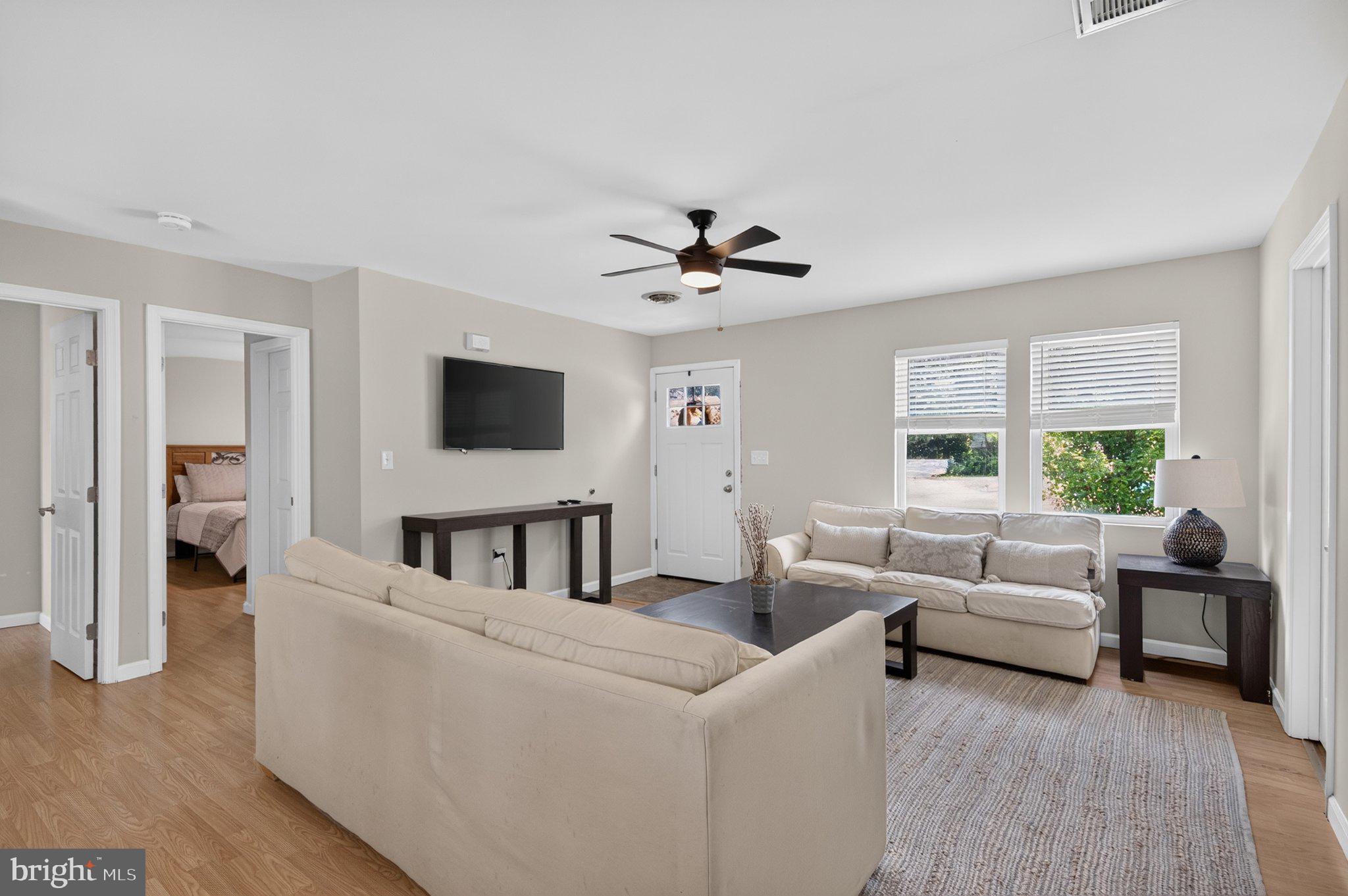 1501 LAUREL DRIVE