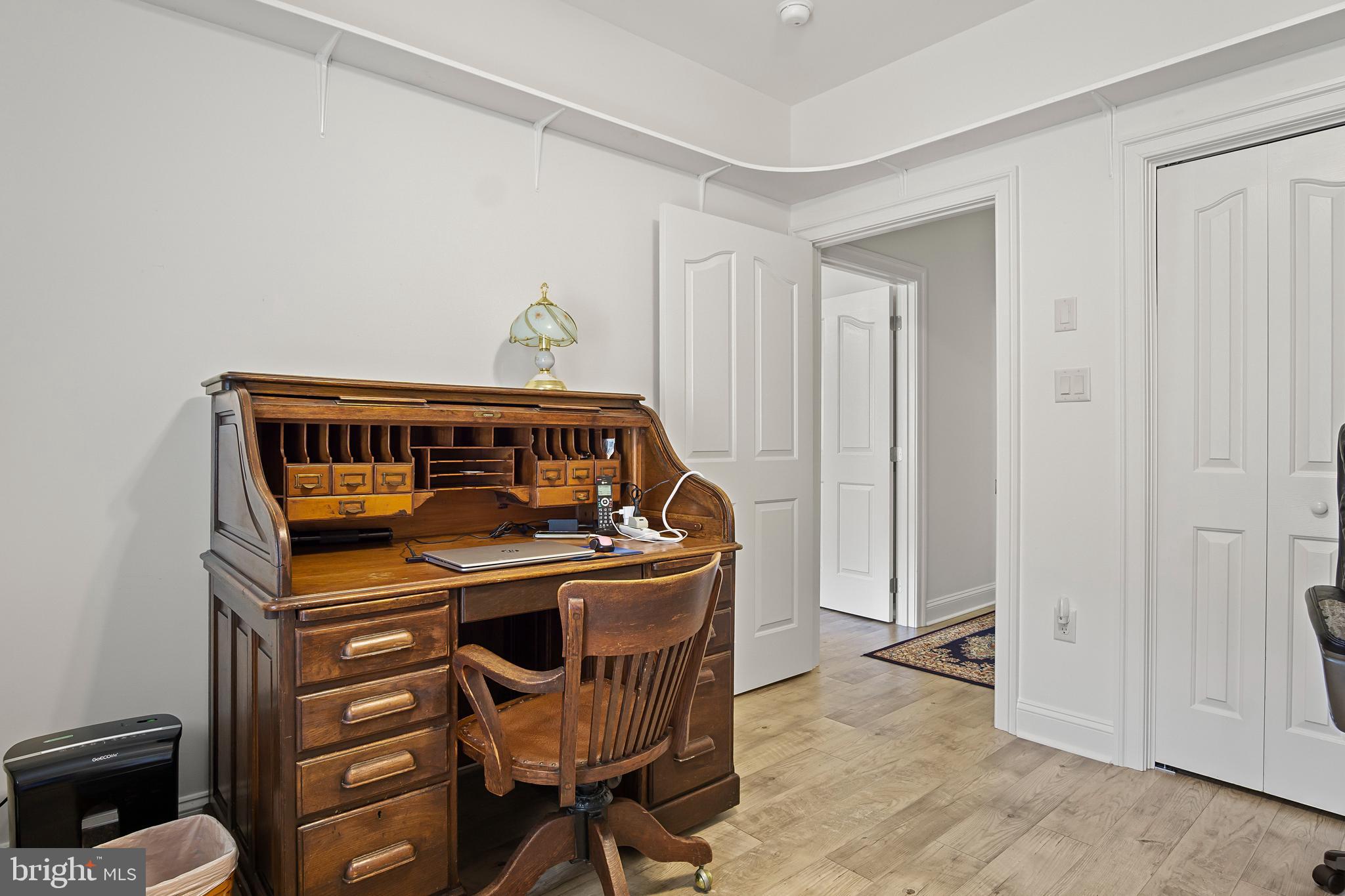 EMERALD POINTE - Residential