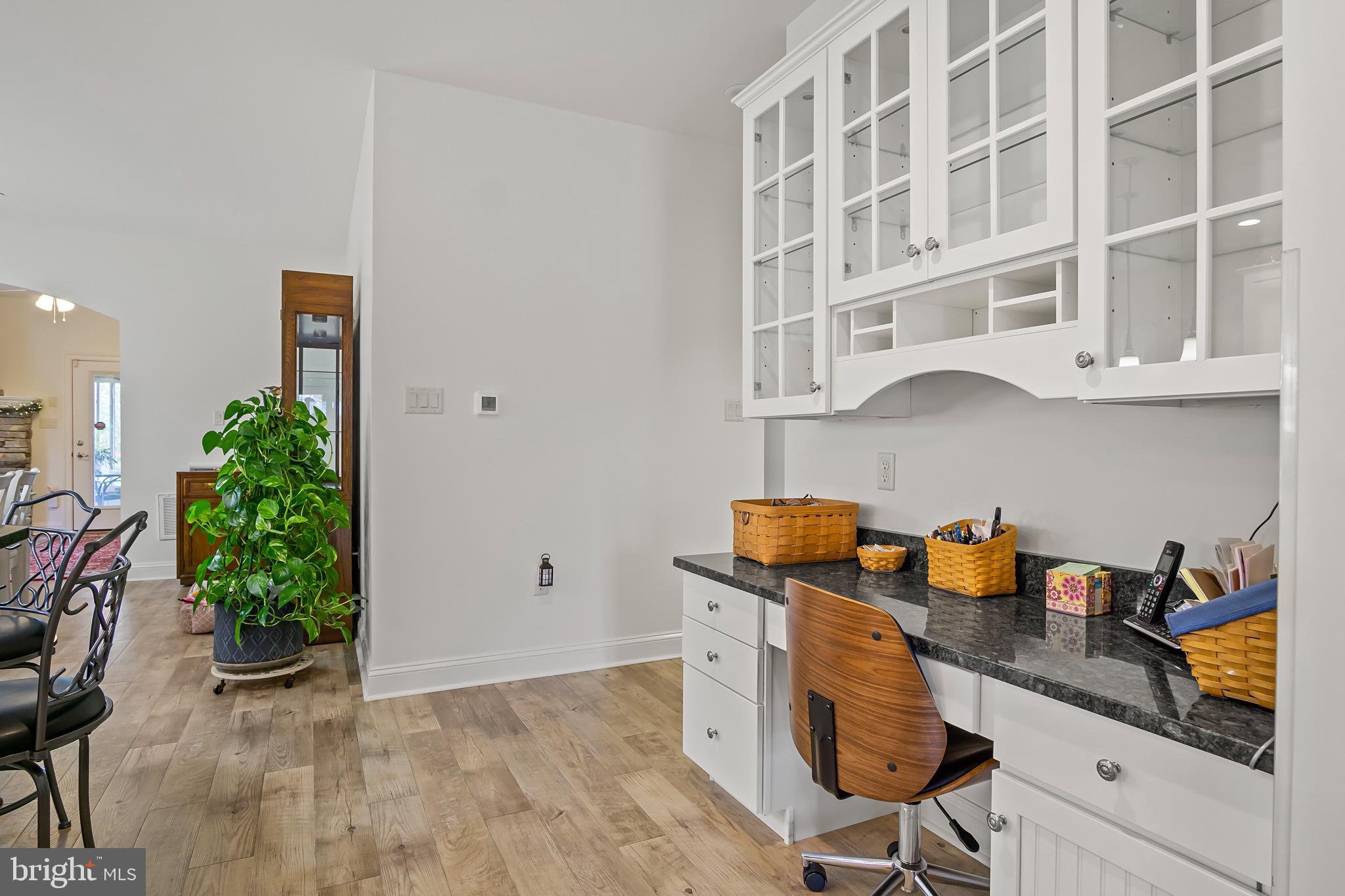 EMERALD POINTE - Residential