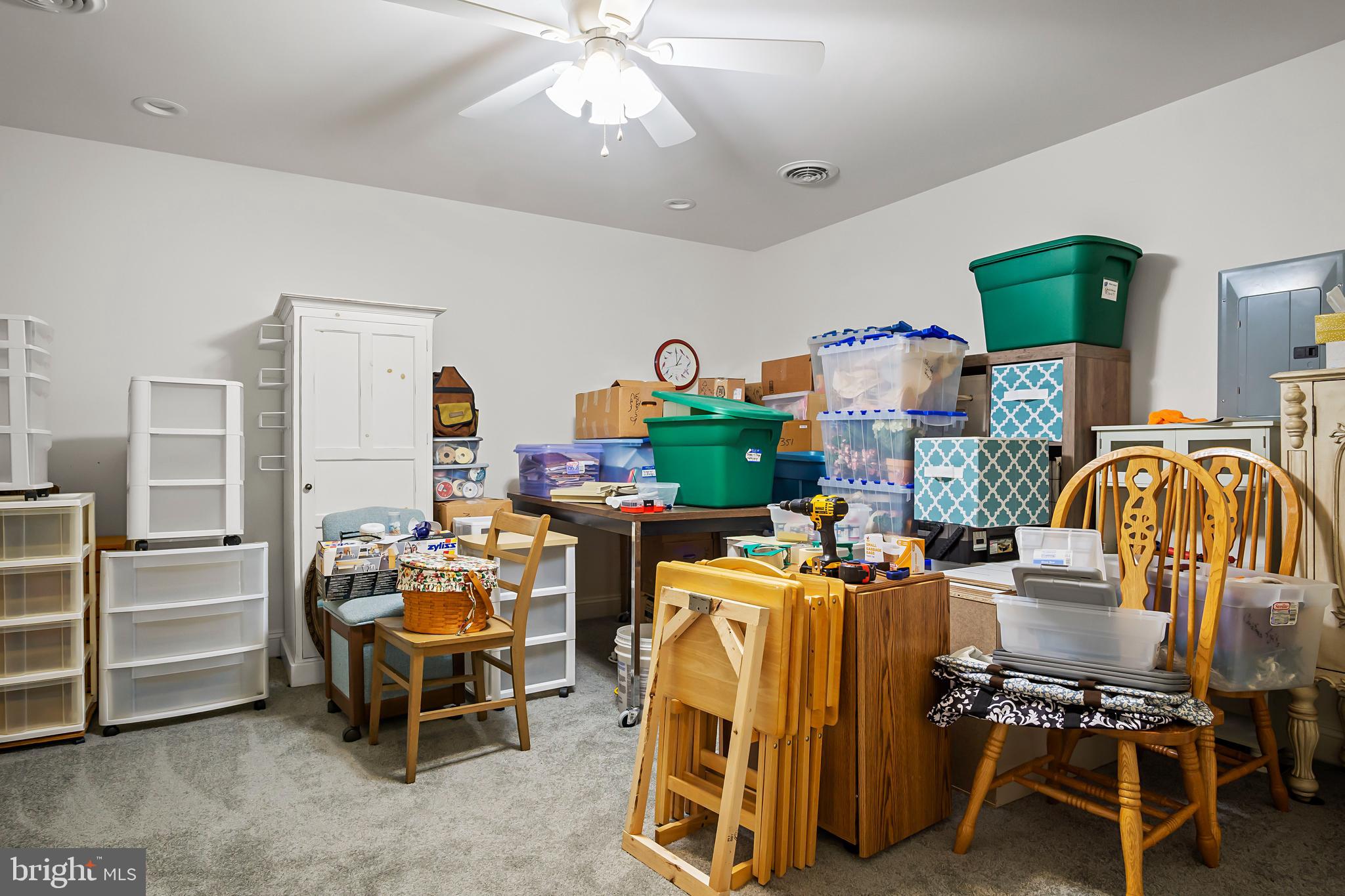 EMERALD POINTE - Residential