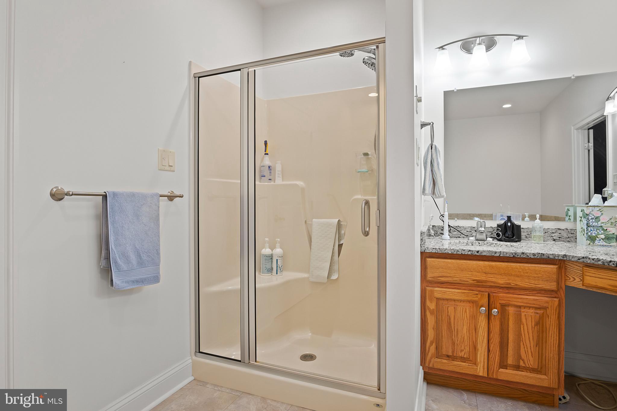 EMERALD POINTE - Residential