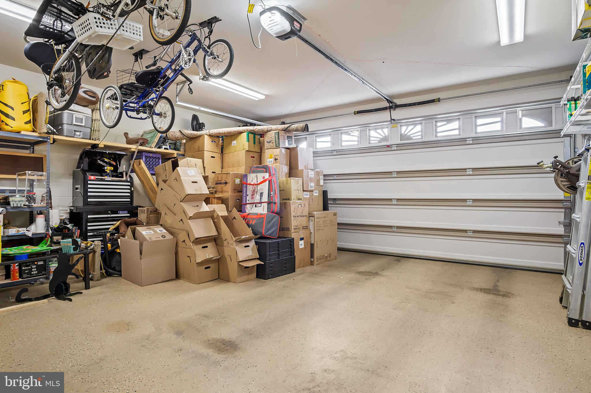 EMERALD POINTE - Residential