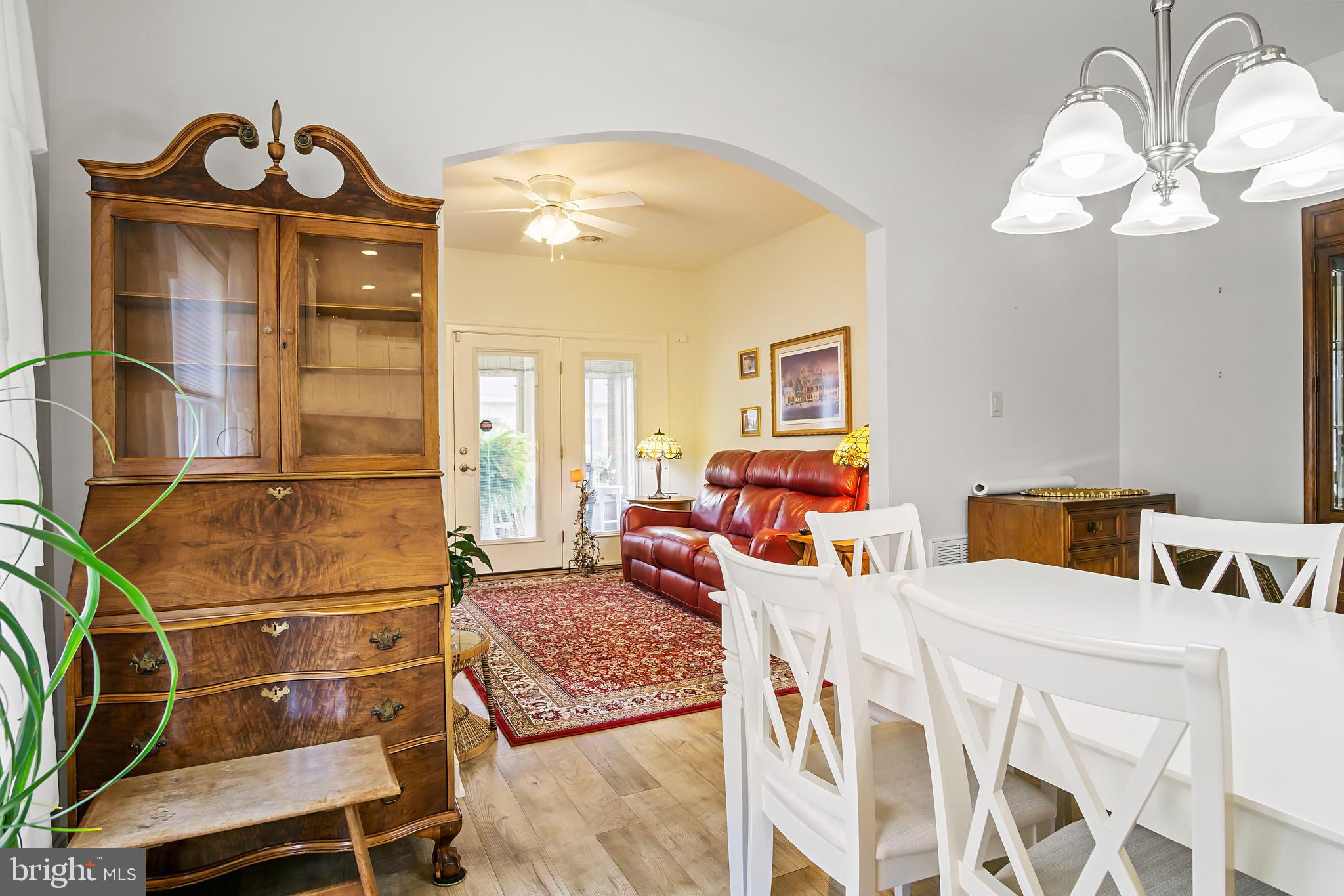 EMERALD POINTE - Residential