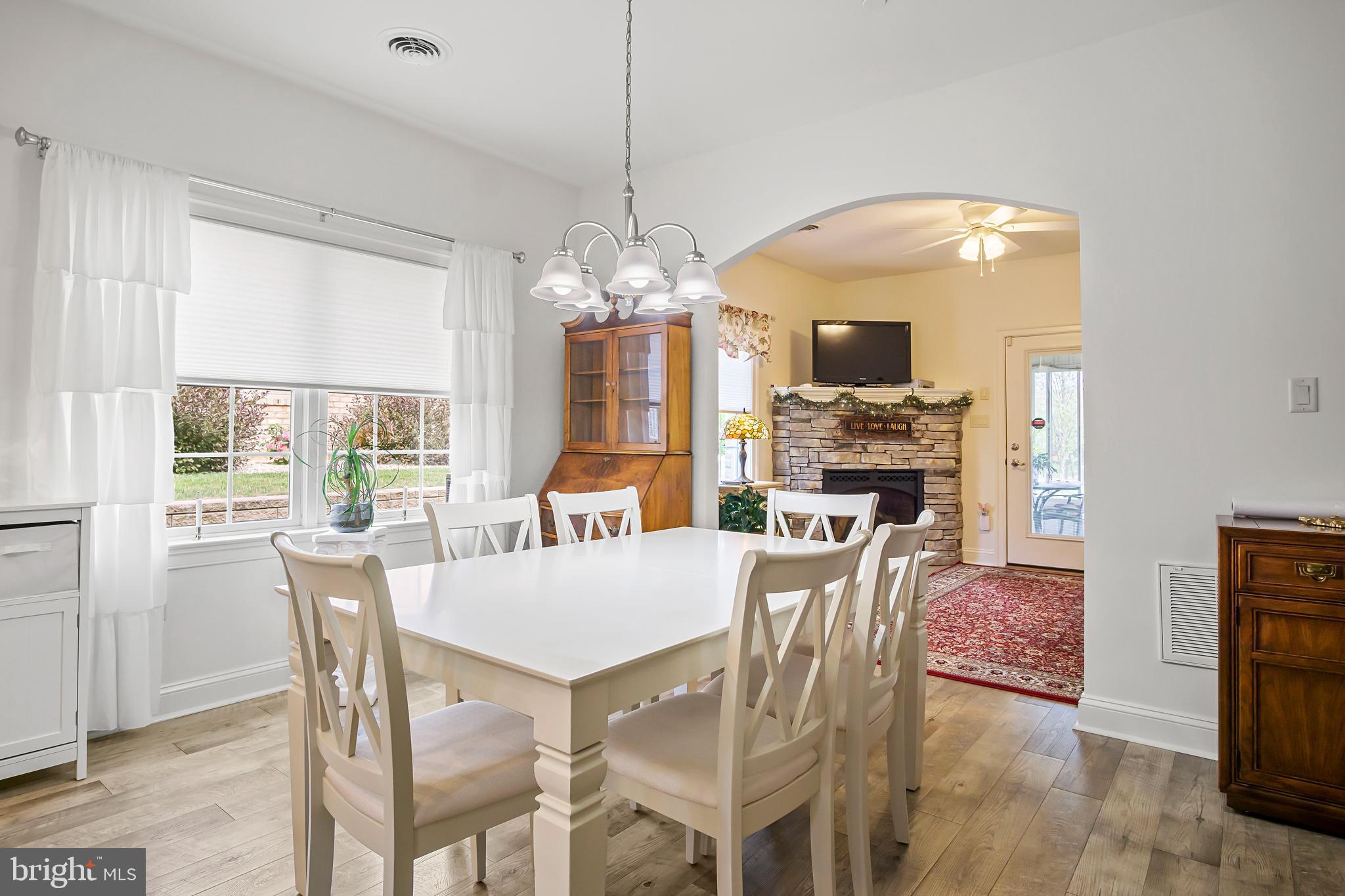 EMERALD POINTE - Residential