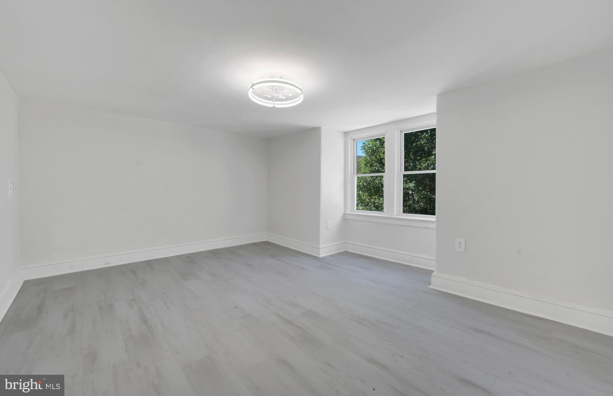 GREENWOOD HILL - Residential