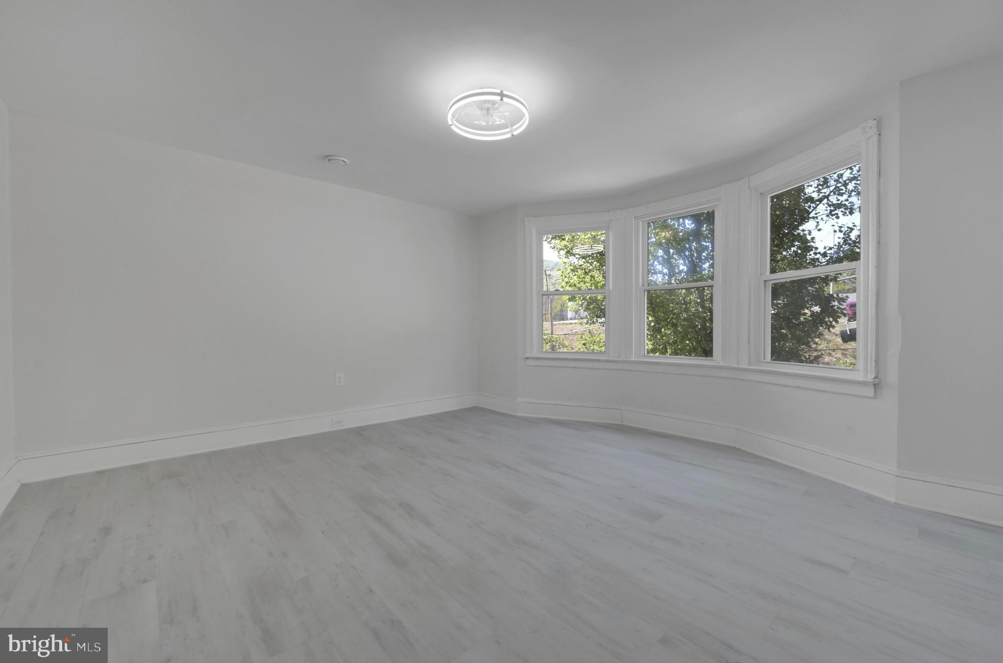 GREENWOOD HILL - Residential