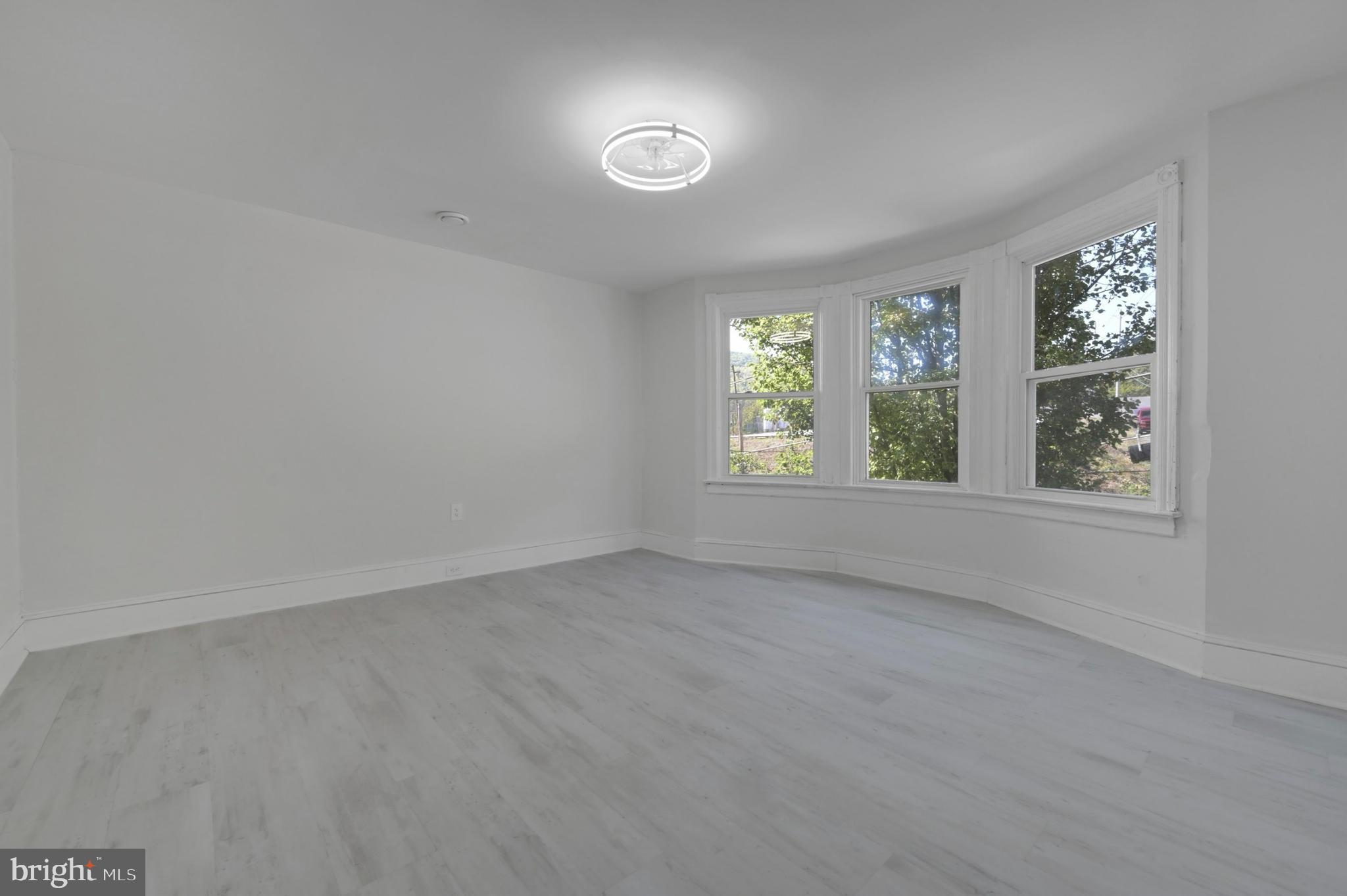 GREENWOOD HILL - Residential