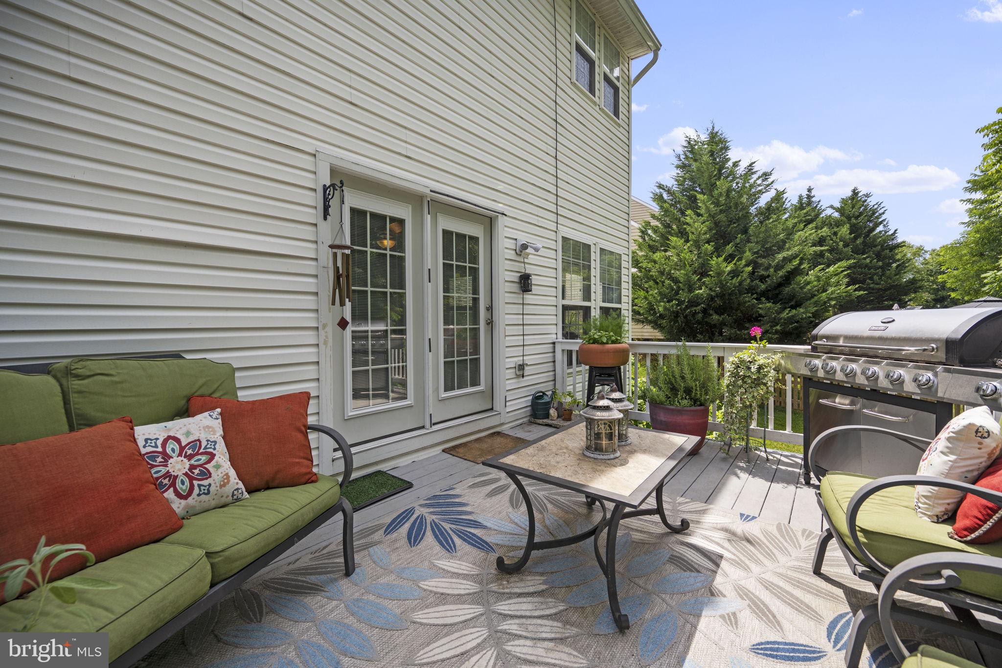 LOCUST HILL - Residential