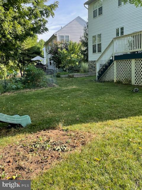 LOCUST HILL - Residential