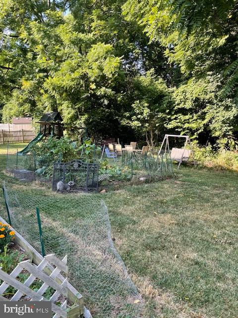 LOCUST HILL - Residential