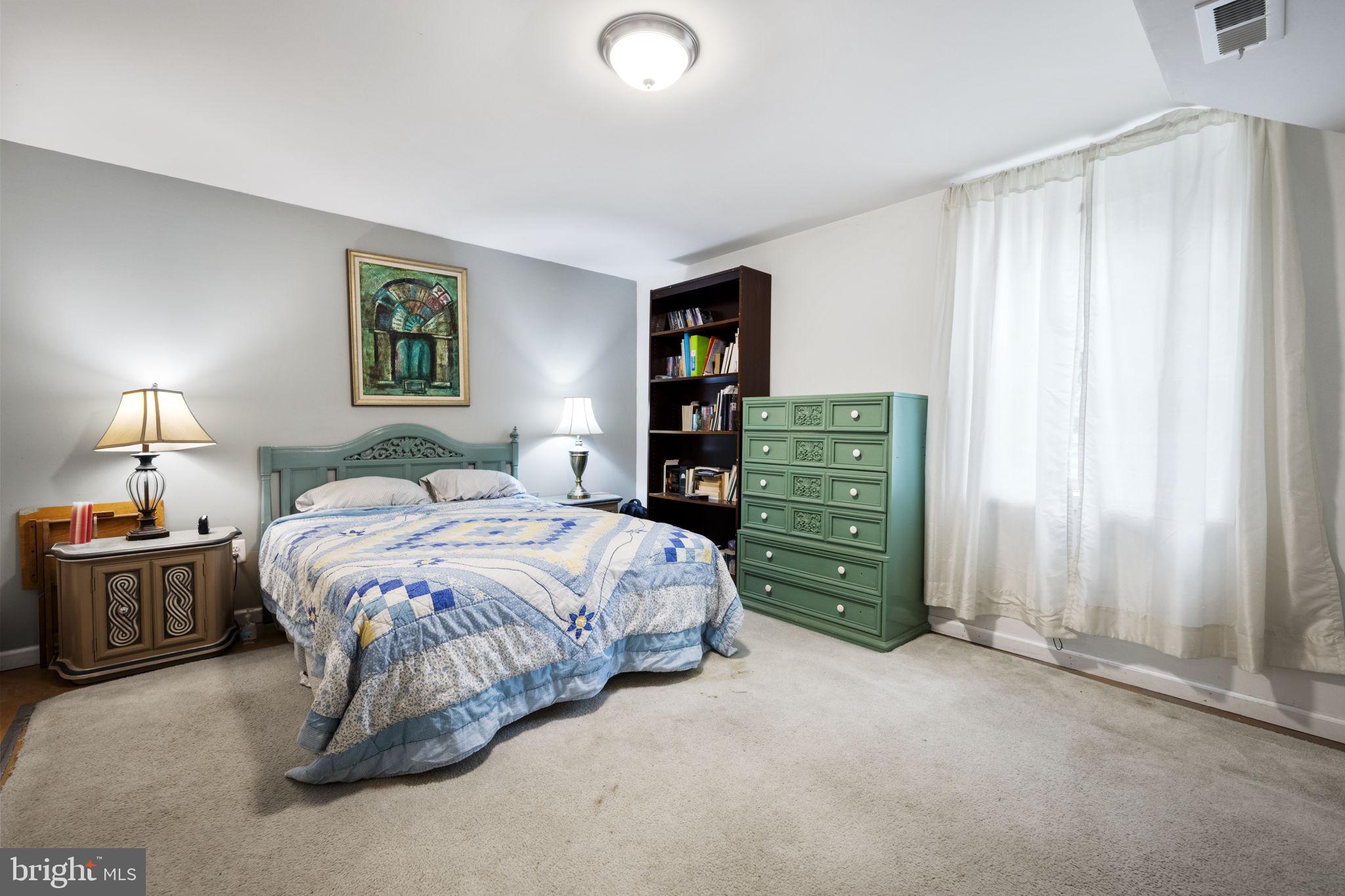 LOCUST HILL - Residential