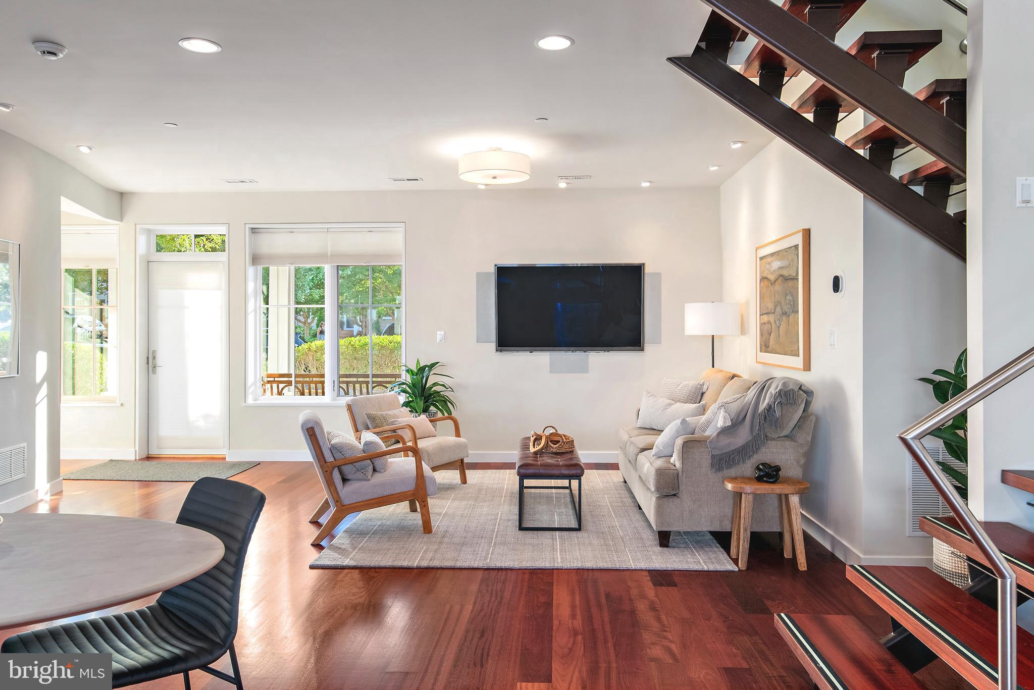 EASTPORT - Residential