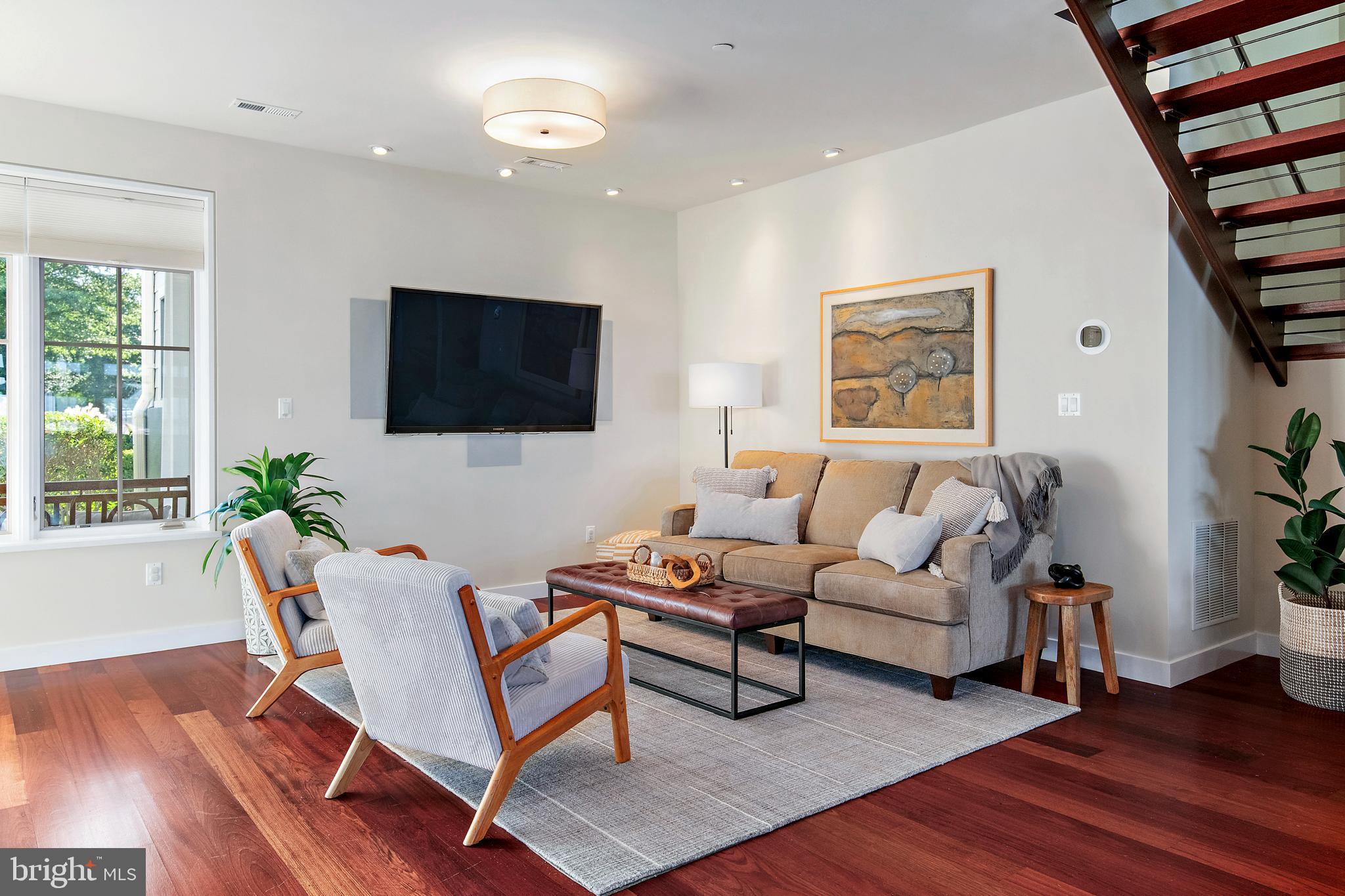 EASTPORT - Residential
