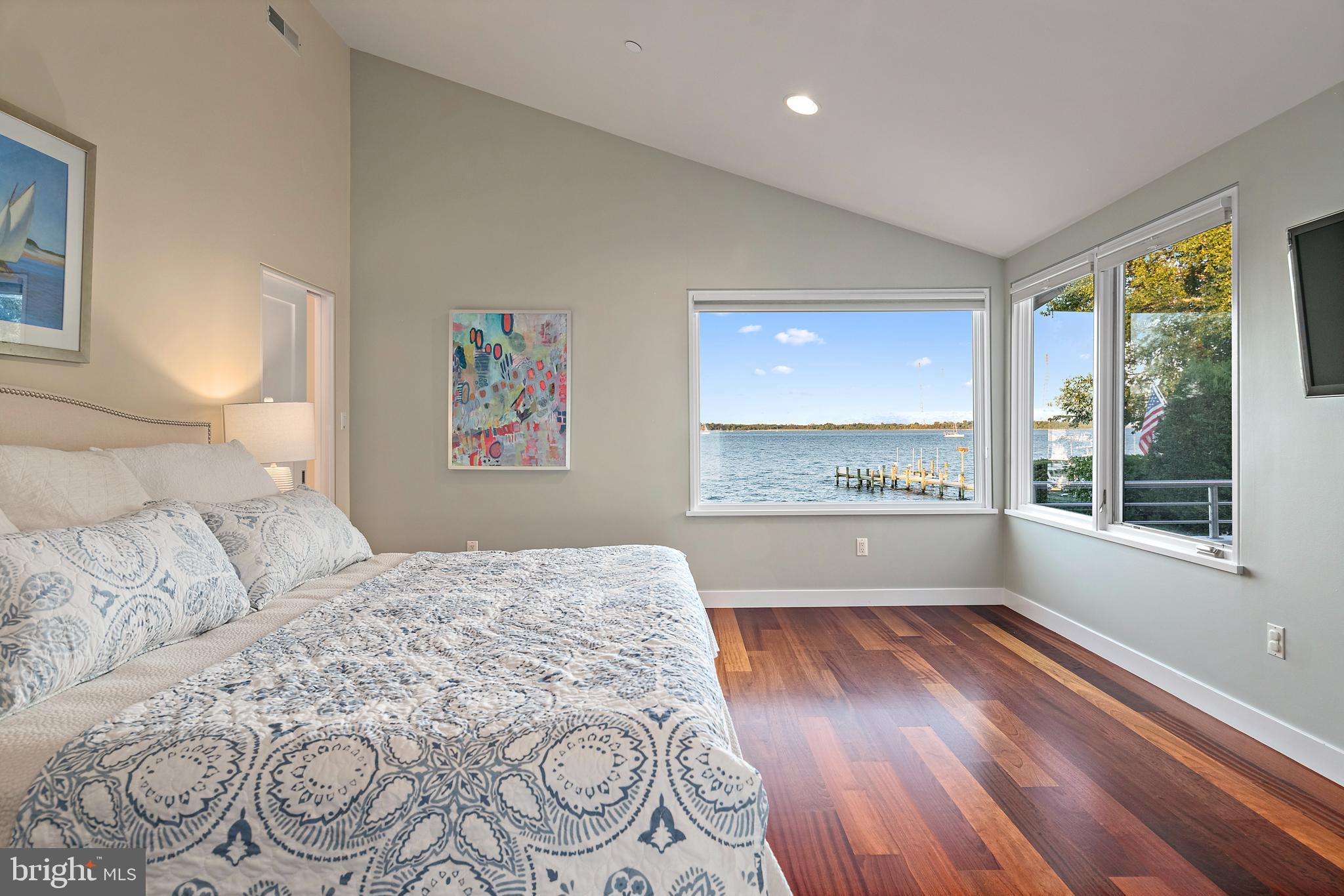 EASTPORT - Residential