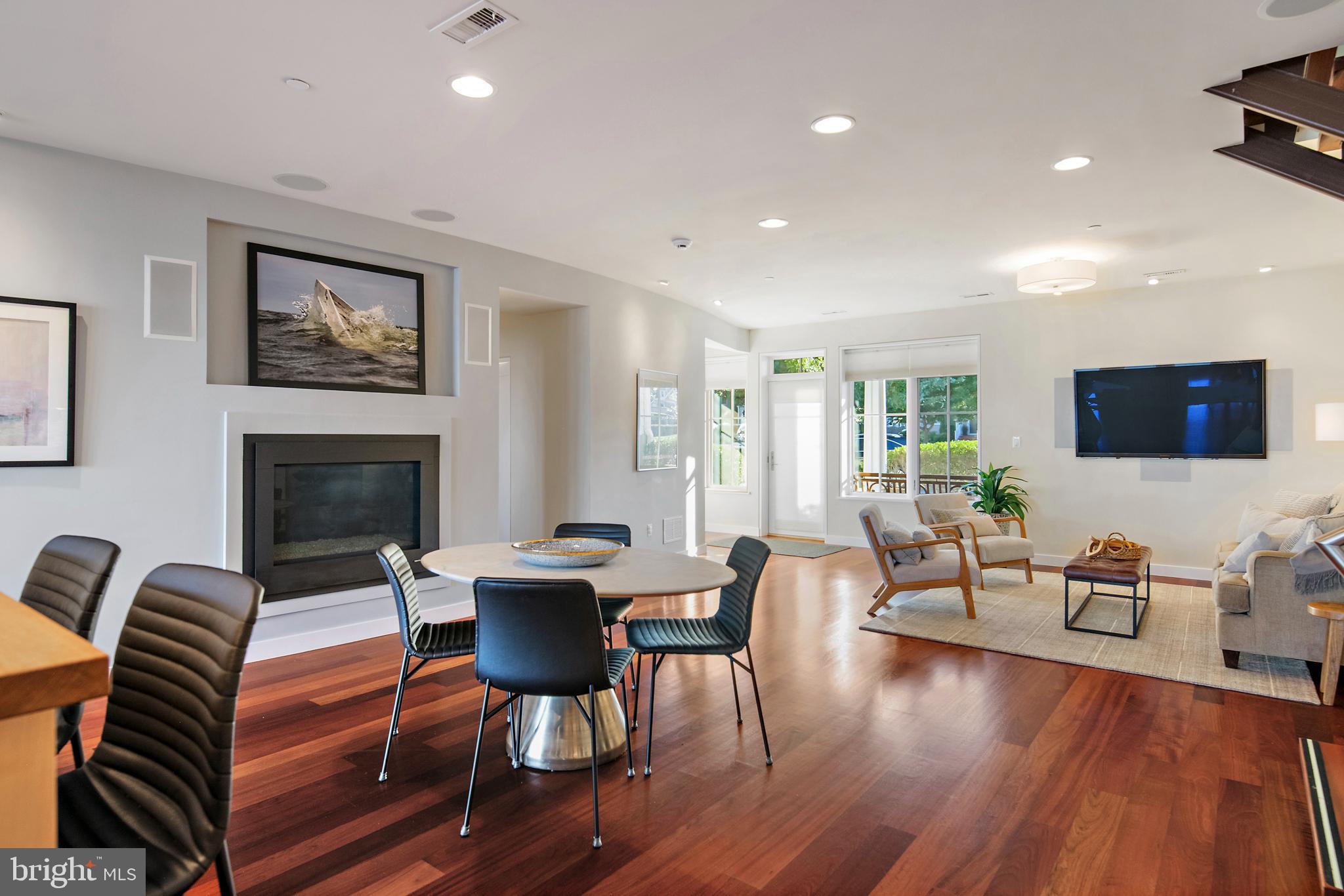 EASTPORT - Residential
