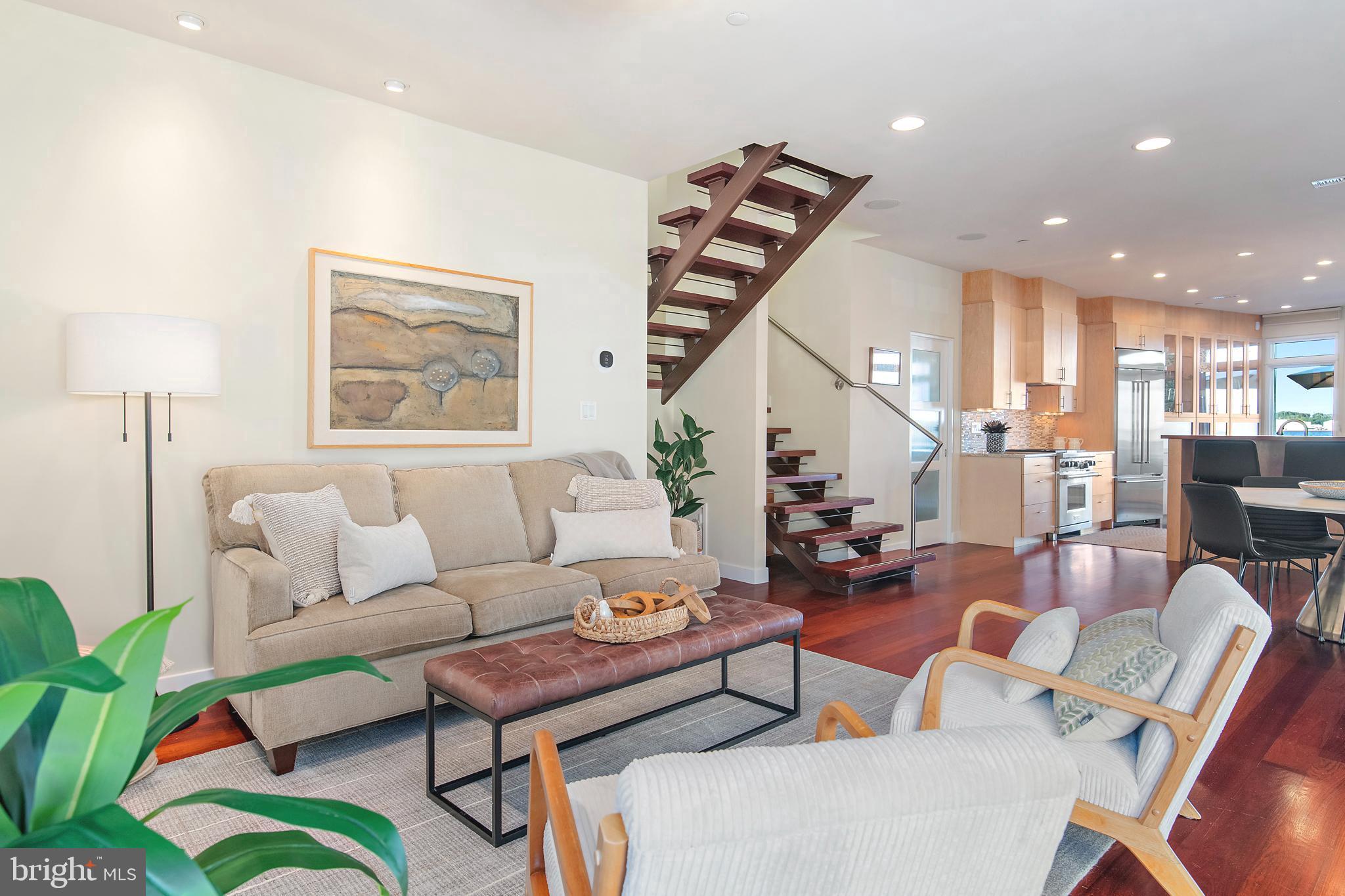 EASTPORT - Residential