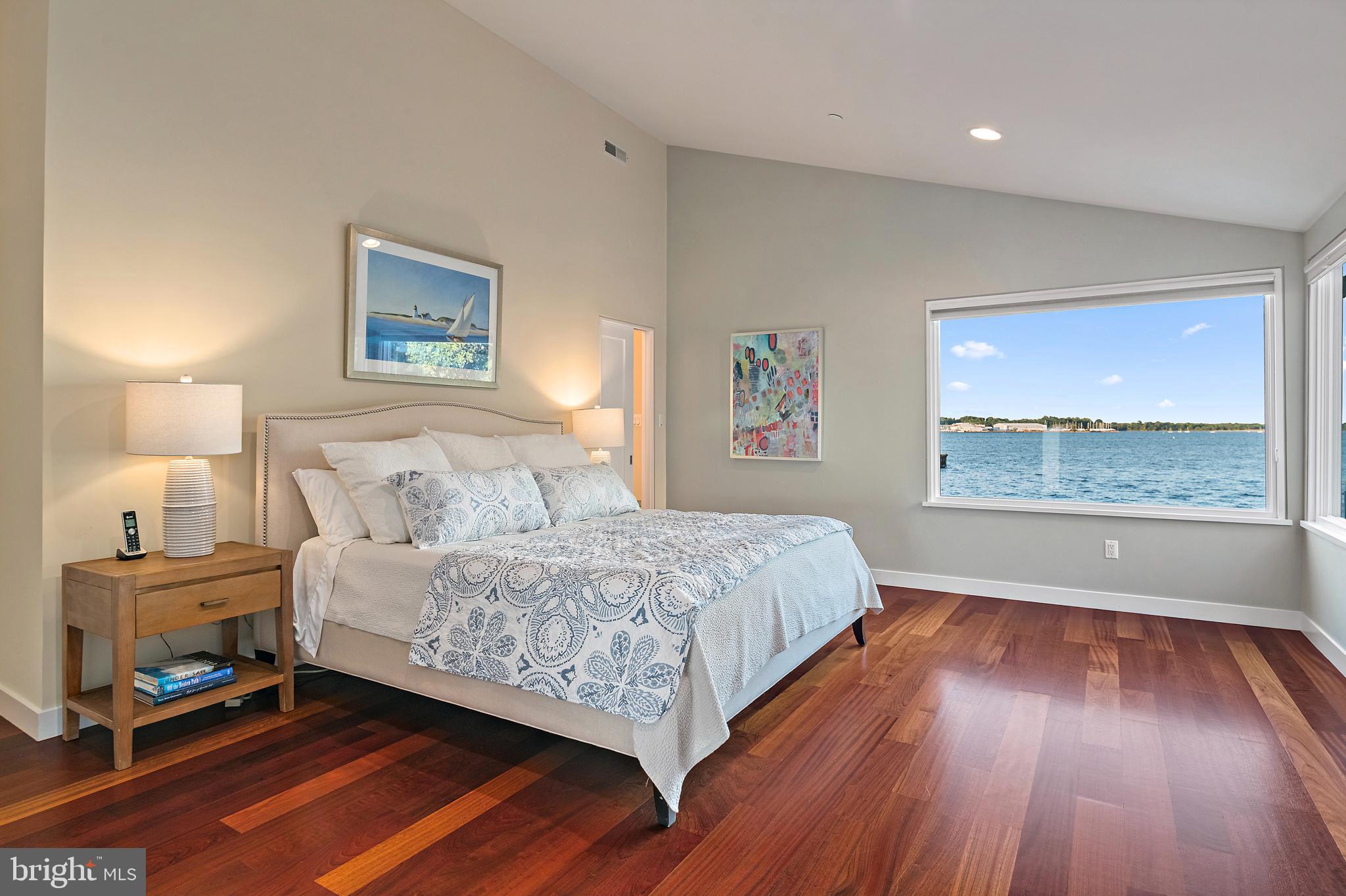 EASTPORT - Residential