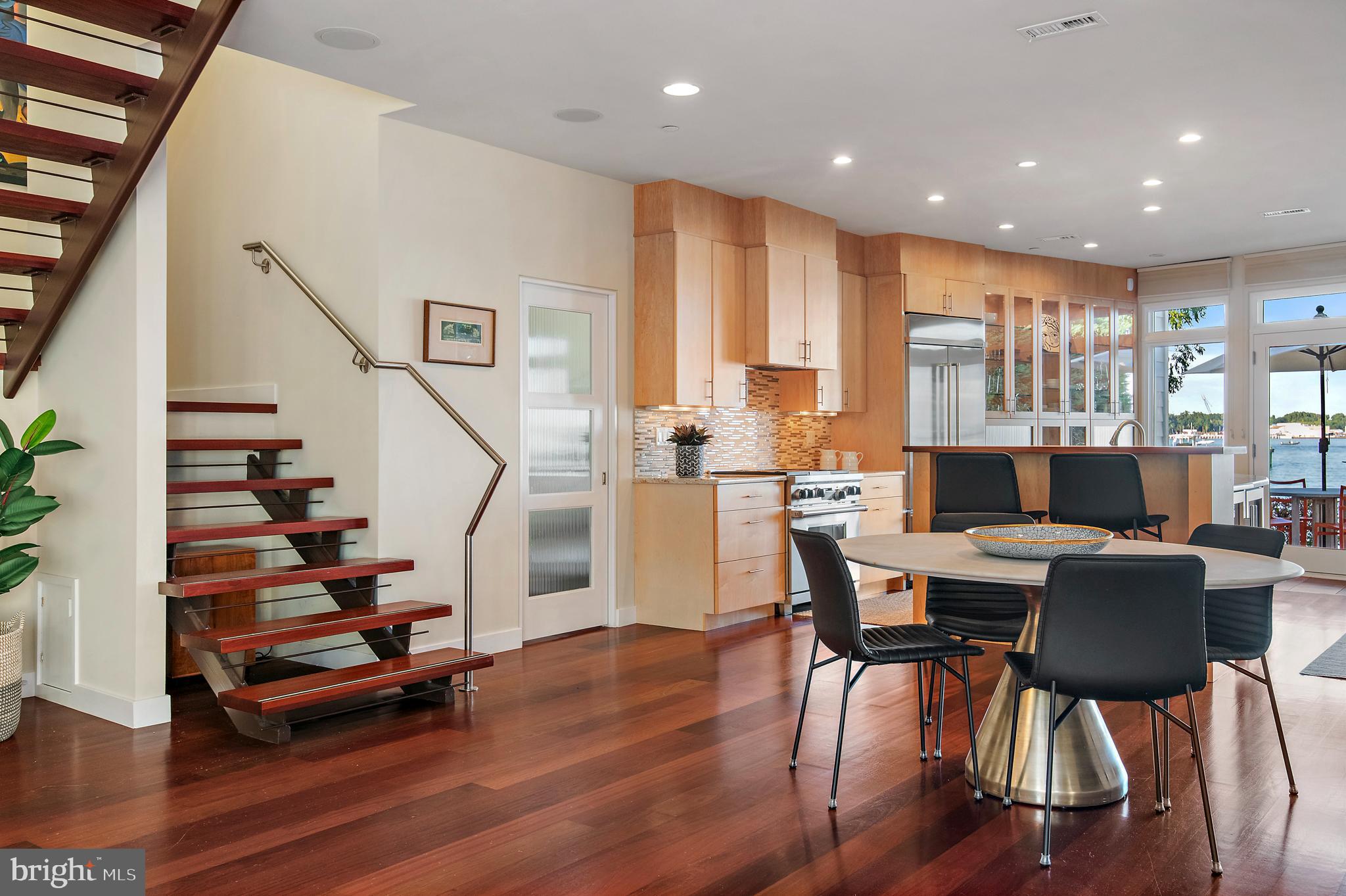 EASTPORT - Residential