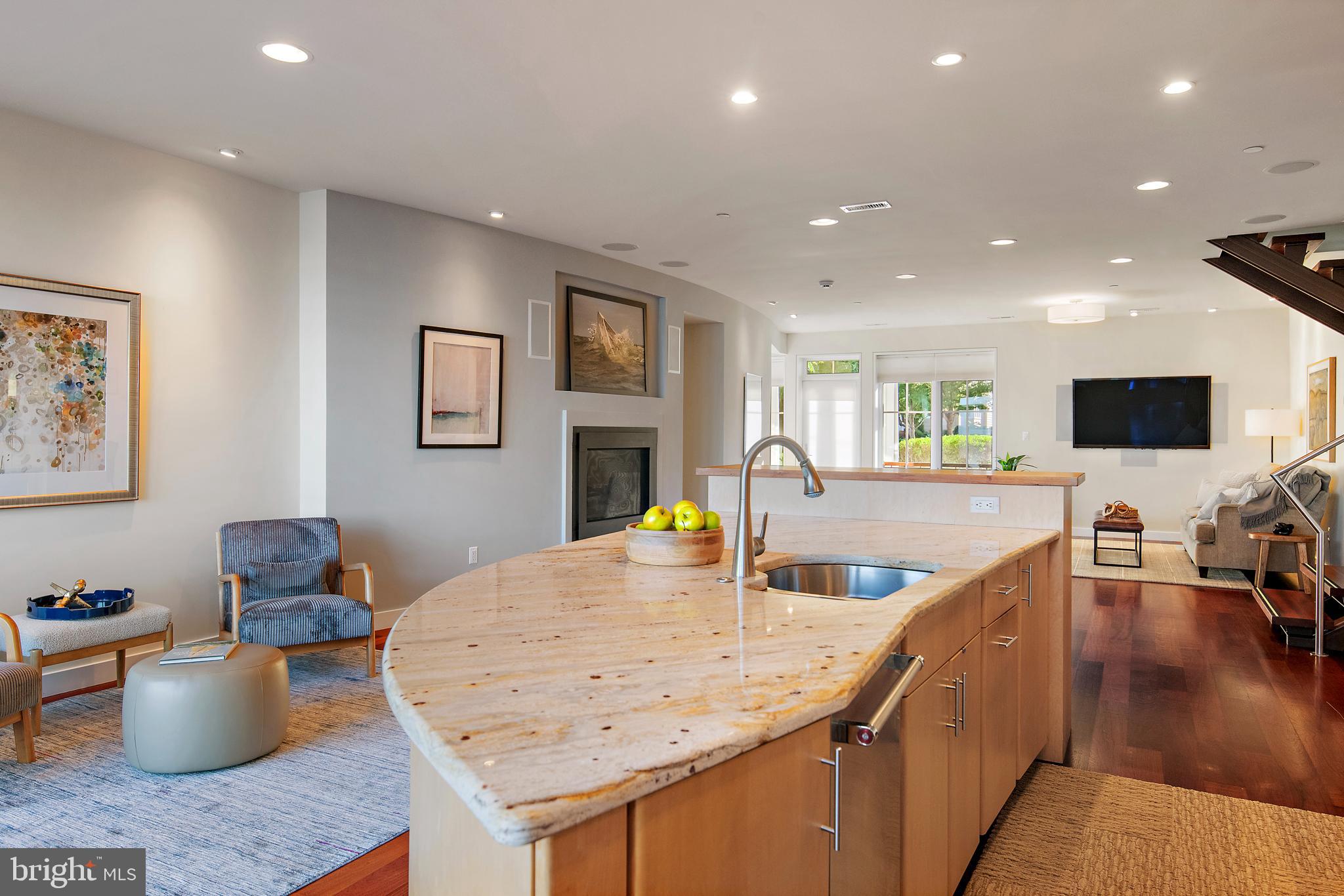 EASTPORT - Residential