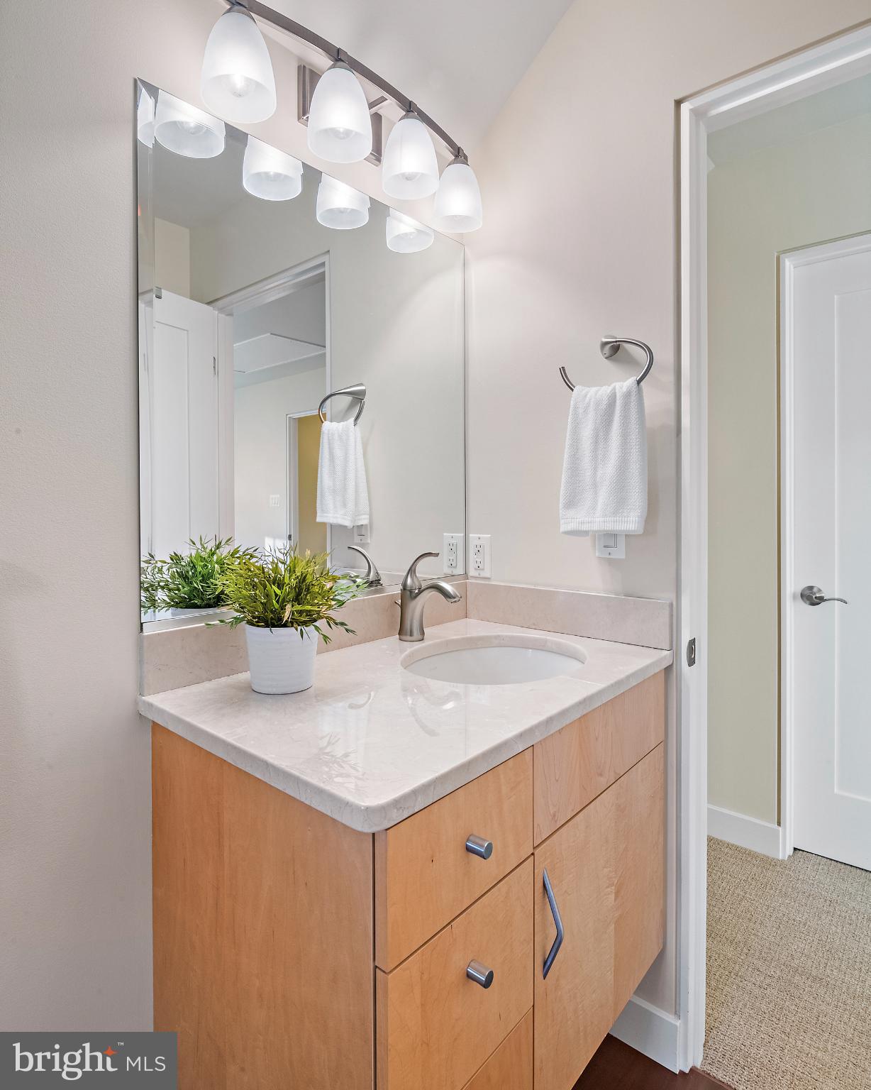 EASTPORT - Residential
