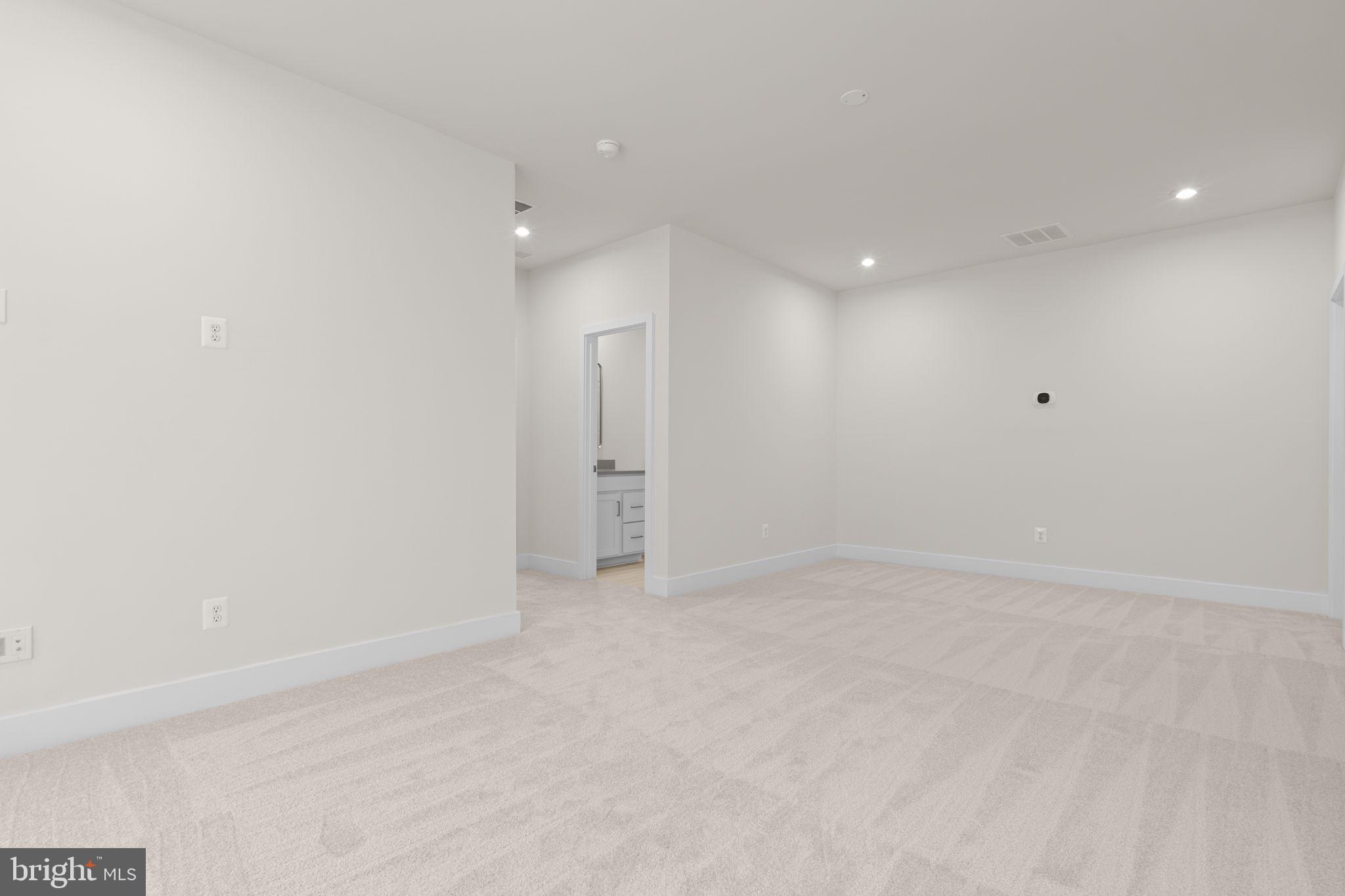 HIATT POINTE AT SNOWDEN BRIDGE - Residential