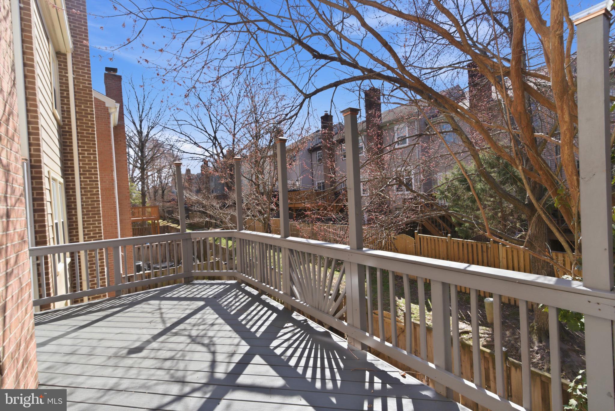 COUNTRY CREEK - Residential