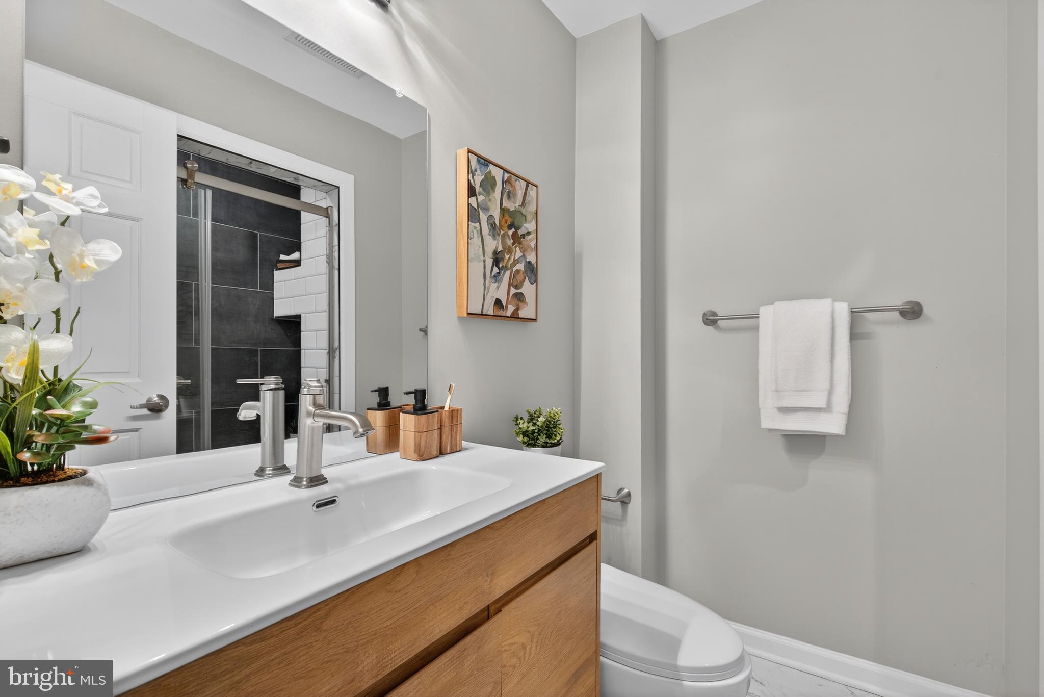 COUNTRY CREEK - Residential