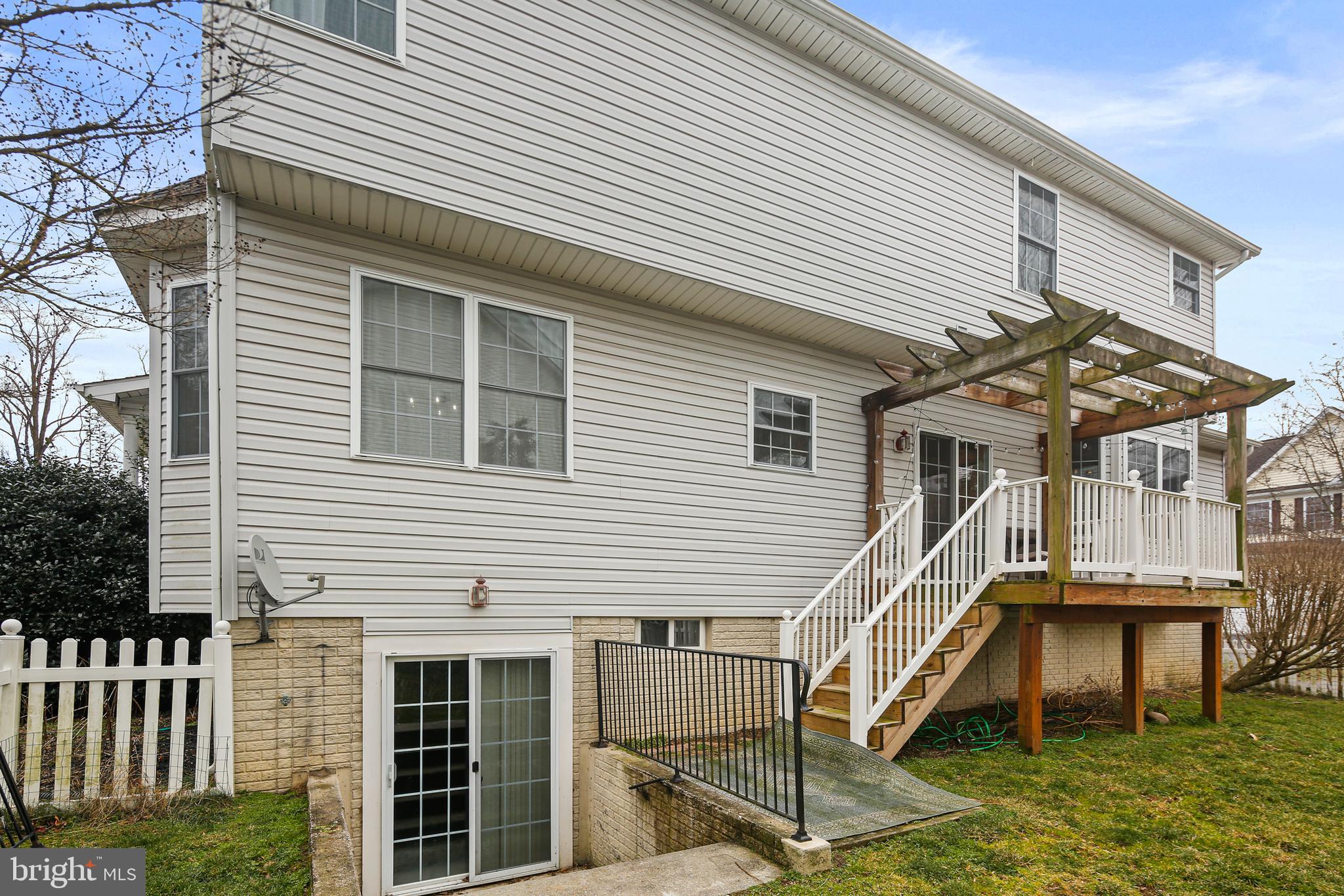 EMA'S MANOR - Residential